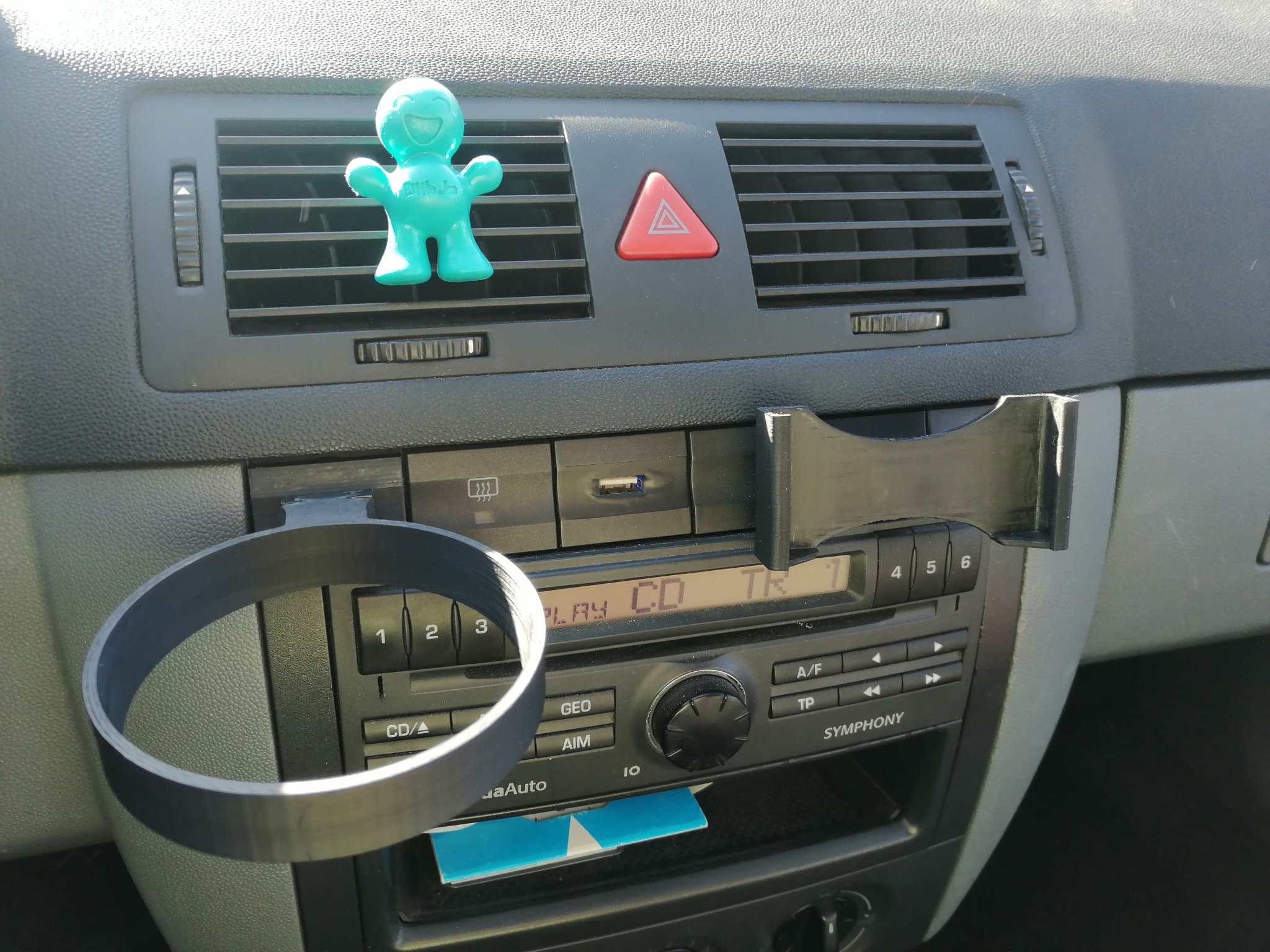 Giá đỡ cốc và điện thoại cho SKODA Fabia I