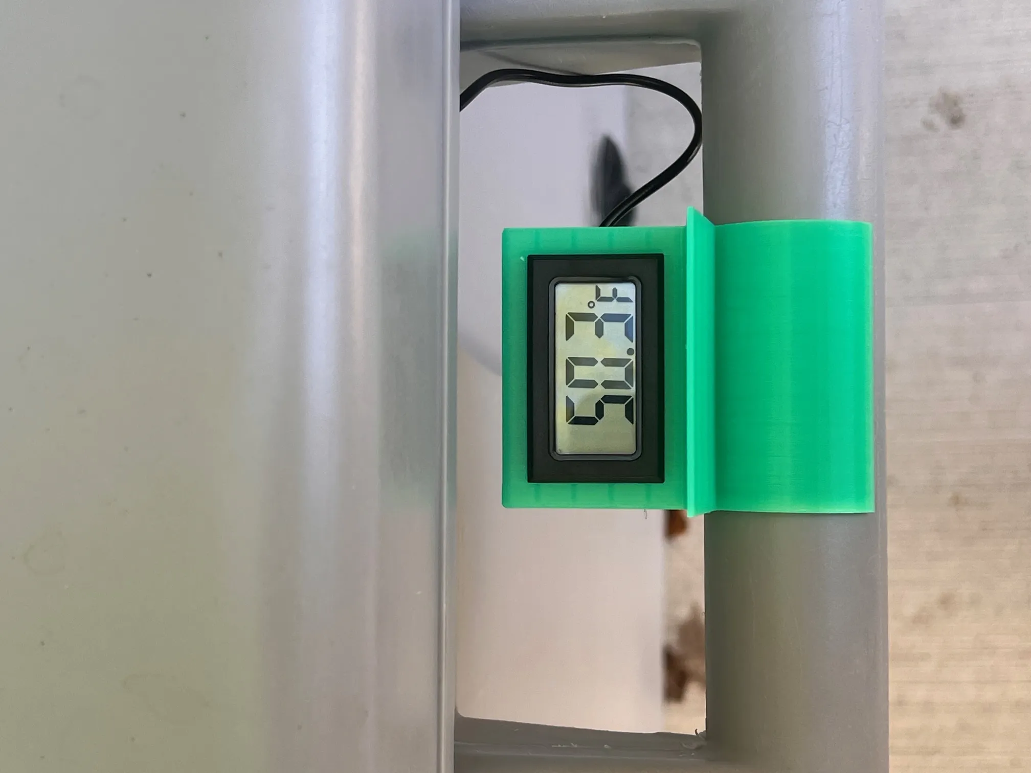 Giá đỡ đồng hồ đo nhiệt độ cho máy làm lạnh Grizzly 400