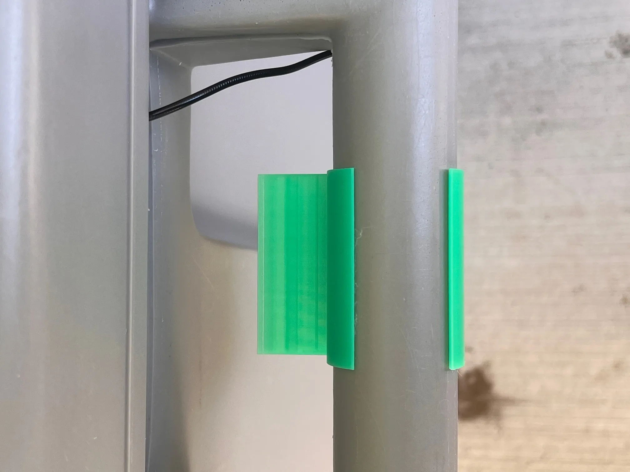 Giá đỡ đồng hồ đo nhiệt độ cho máy làm lạnh Grizzly 400