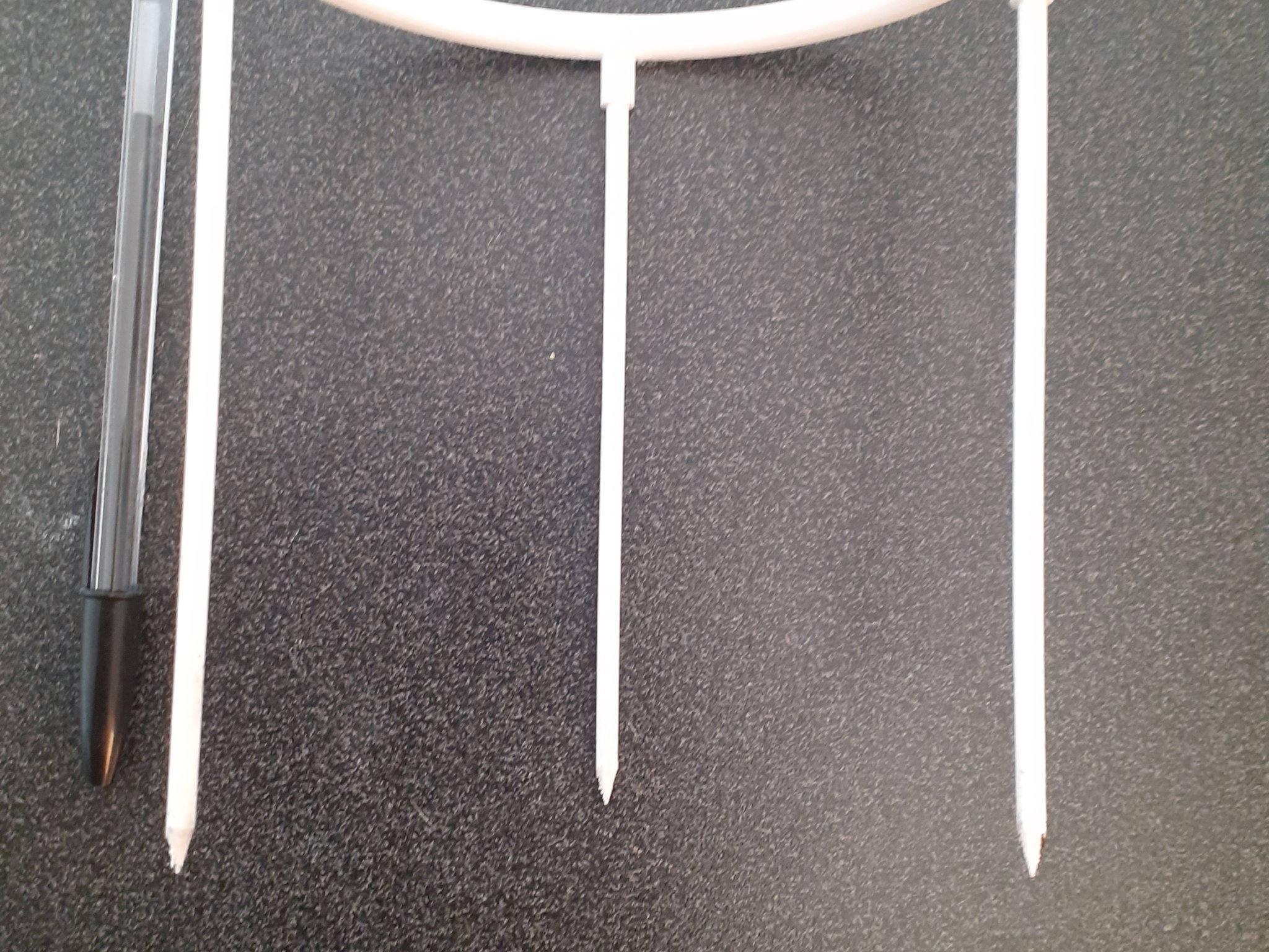 Giá đỡ cây trồng bằng PLA cao 12 cm, đường kính 7 cm