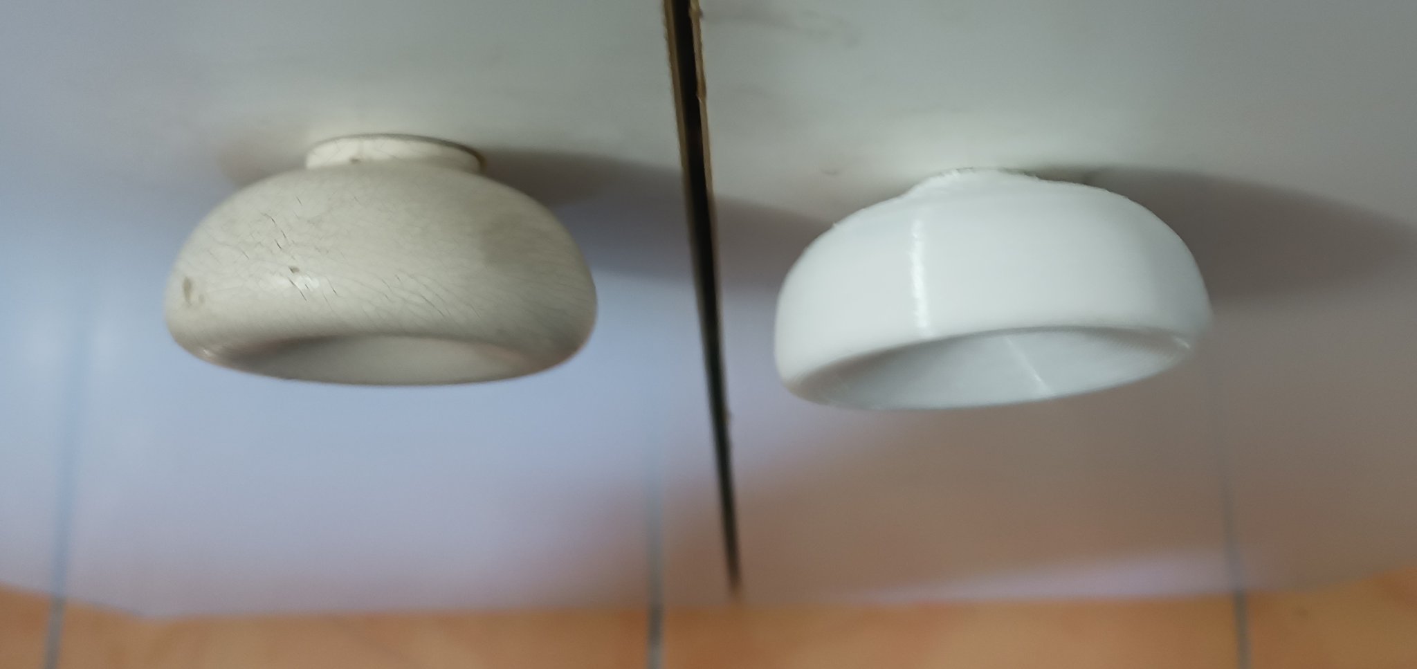 Cán cửa với lỗ vít tự khoan đường kính 3 mm