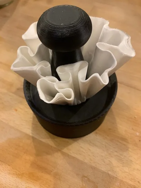 Bộ lọc cà phê Kalita Wave 185 được thiết kế lại