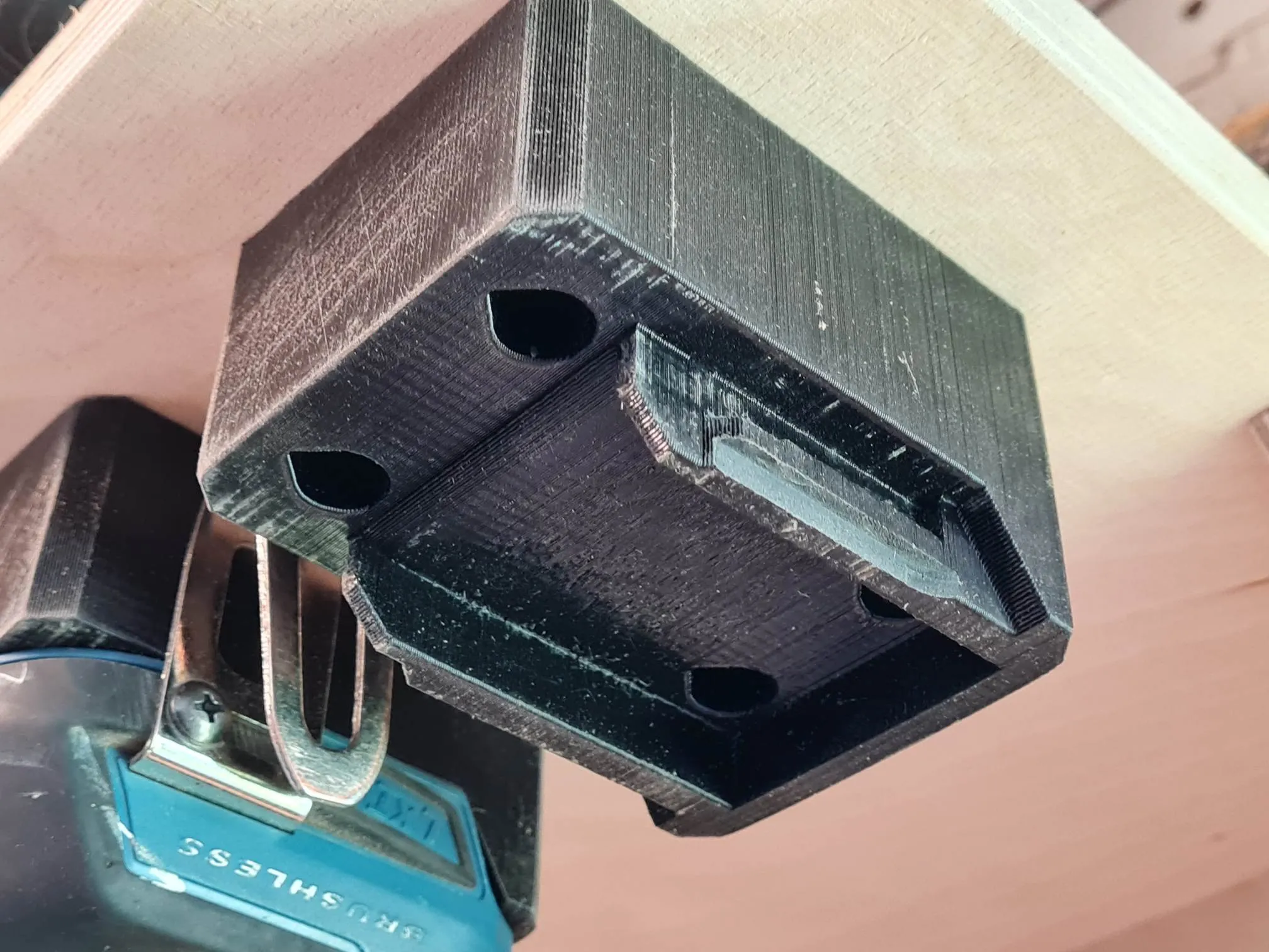 Giá đỡ cao cho khoan Makita không cần hỗ trợ