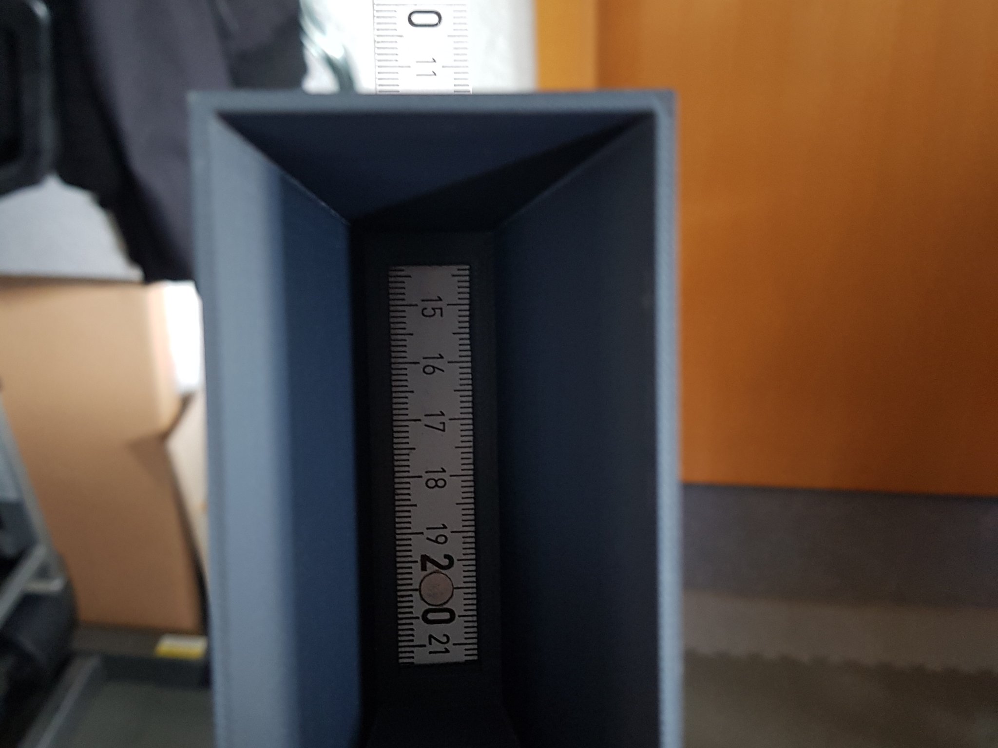 Giá đỡ laser cho máy đo chiều dài trong điều kiện ánh sáng kém