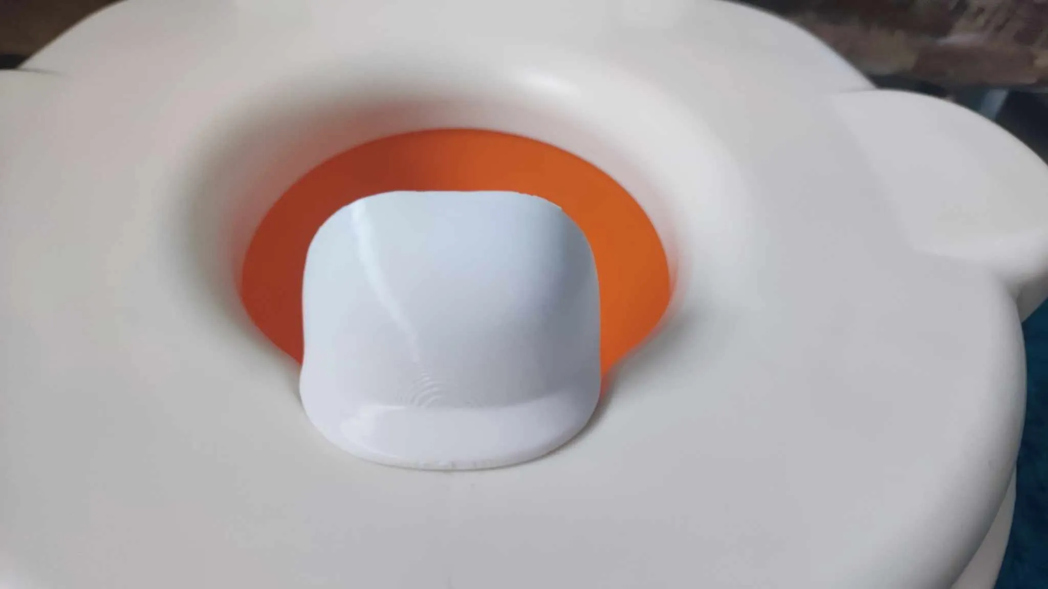 Nắp đậy bô vịt Fisher Price cho trẻ em