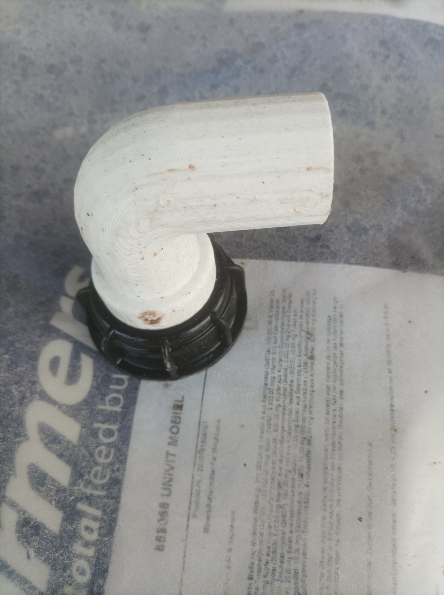 Nắp 60 mm với lỗ 50 mm cho các ứng dụng gia đình