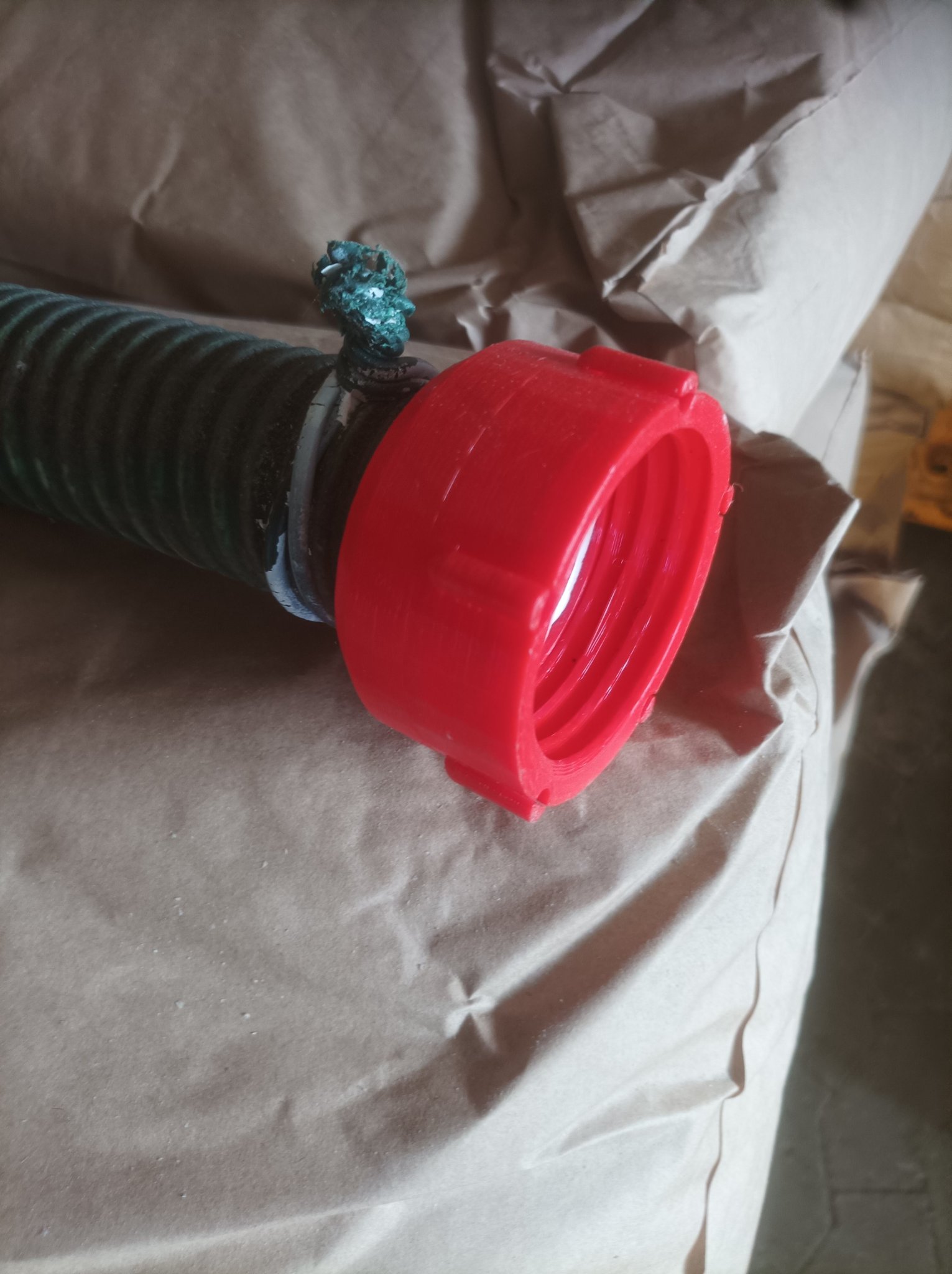 Adapter cho IBC Container 60 x 6 với ống có đường kính trong 38 mm