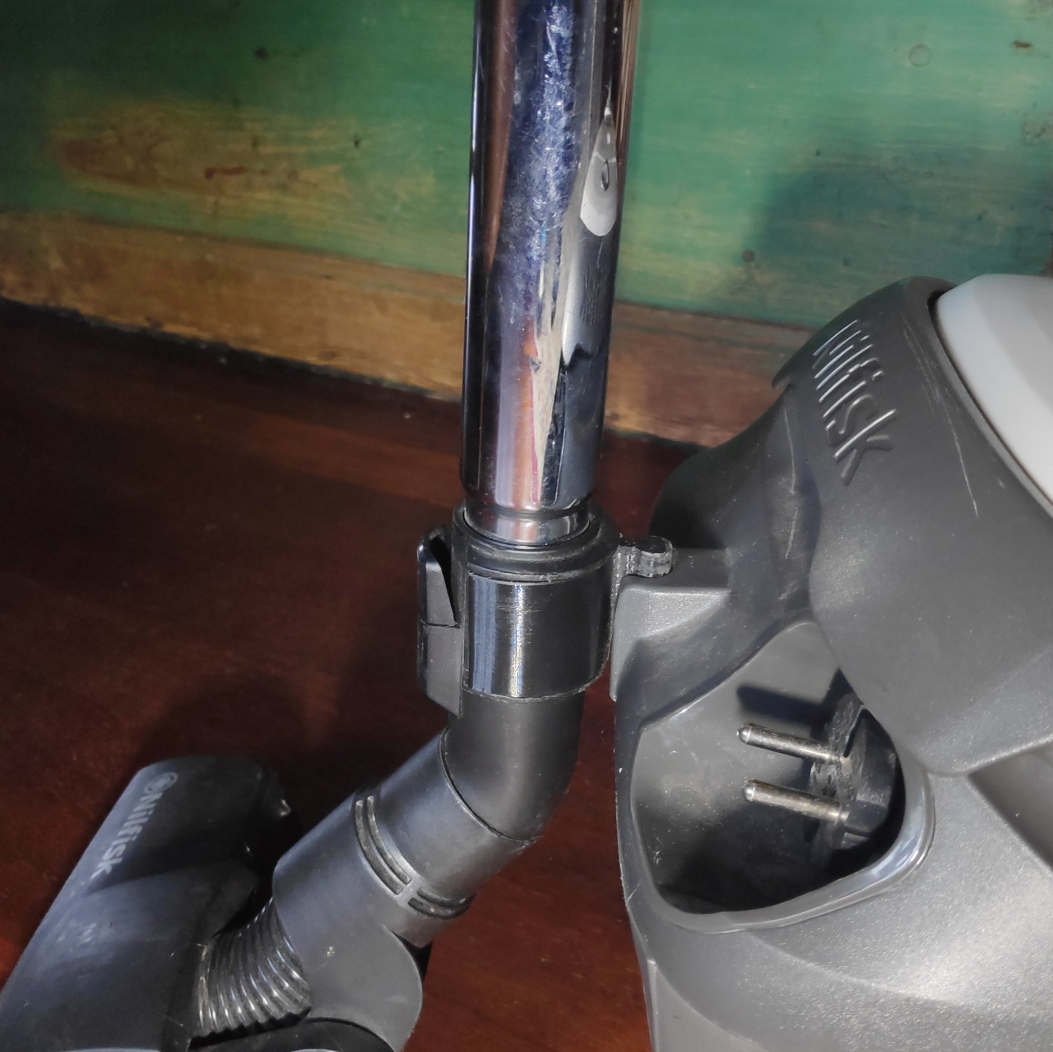 Kẹp ống cho máy hút bụi Nilfisk One Performance