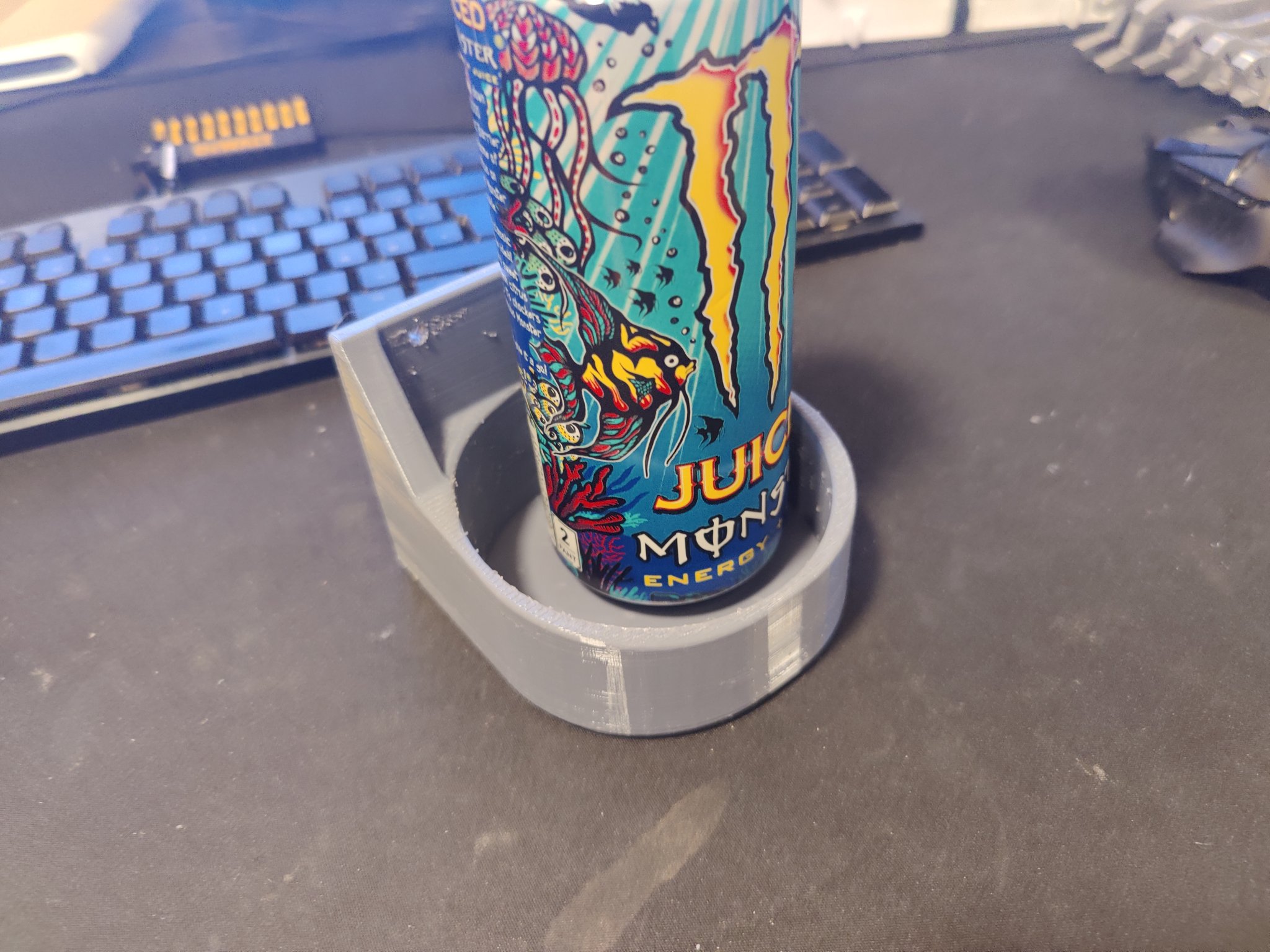 Giá đỡ súng phun bọt AVA trên bảng treo Biltema