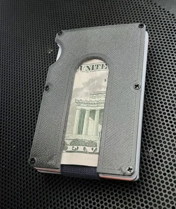 Ví đựng AirTag của Apple chống mất ví hiệu quả