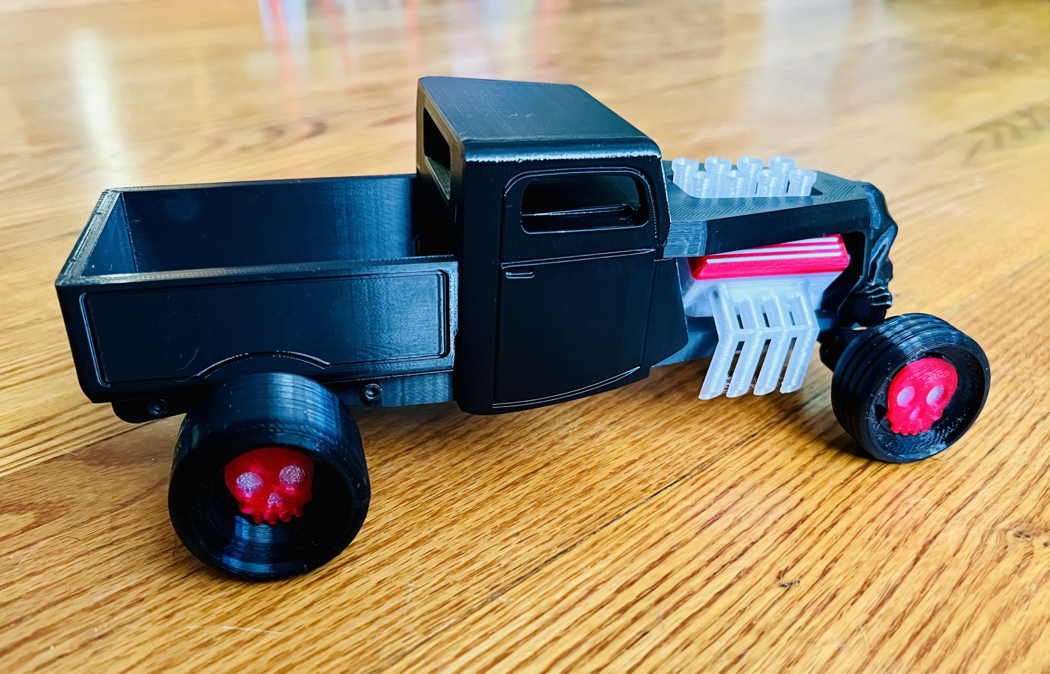 Xe tải Ford Hotrod tùy chỉnh - Phiên bản remix Boneshaker