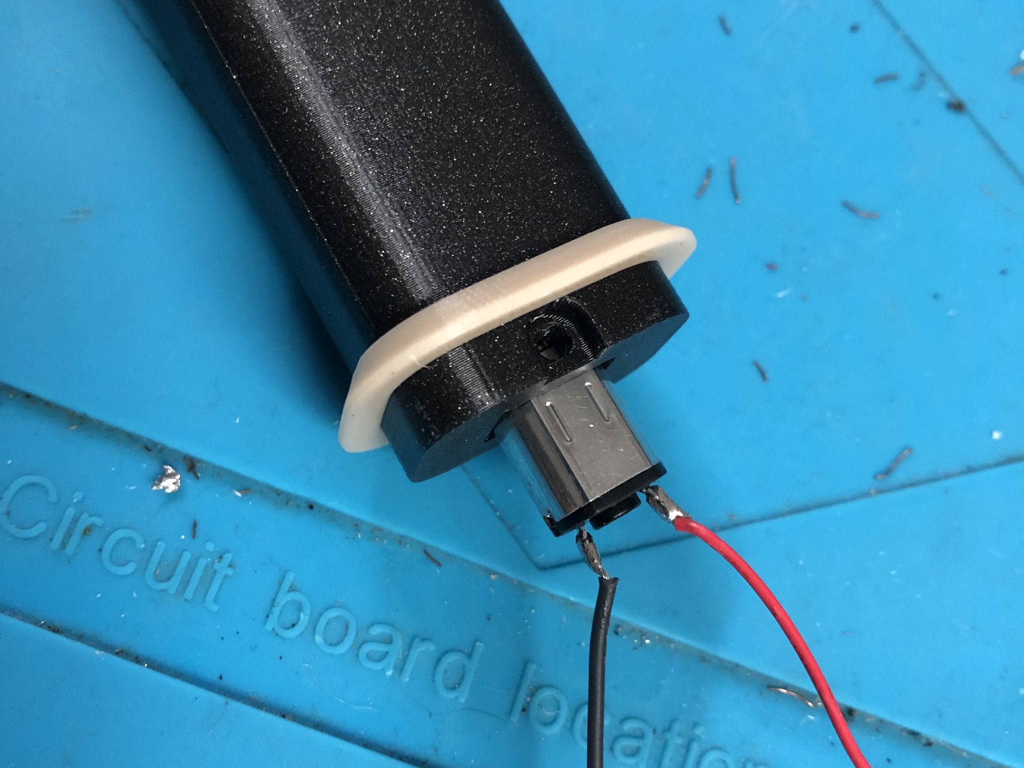 Ngựa di chuyển - Đứng với pin sạc lại