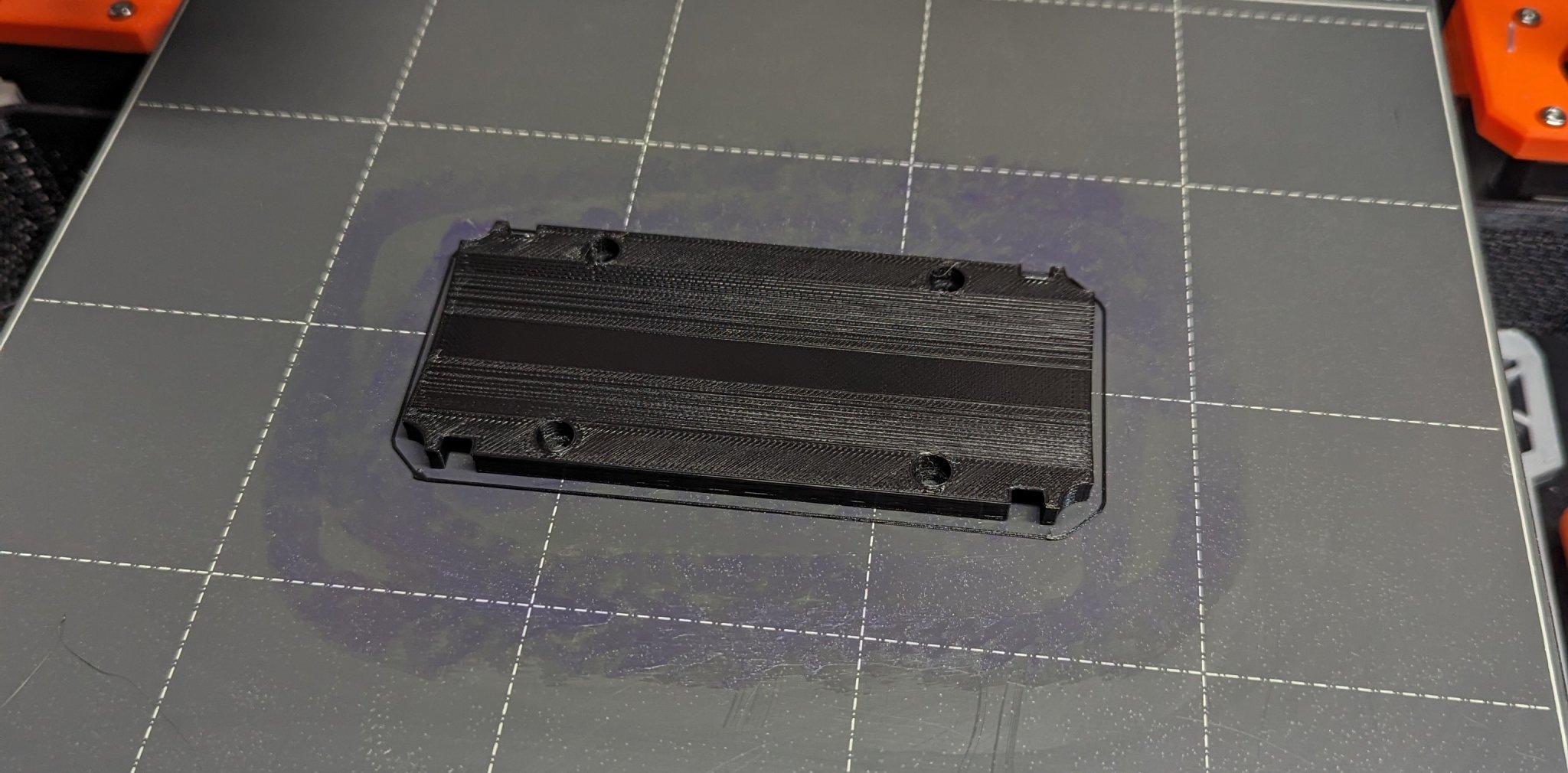 Giá đỡ loa Oontz gắn trần bằng dây buộc zip