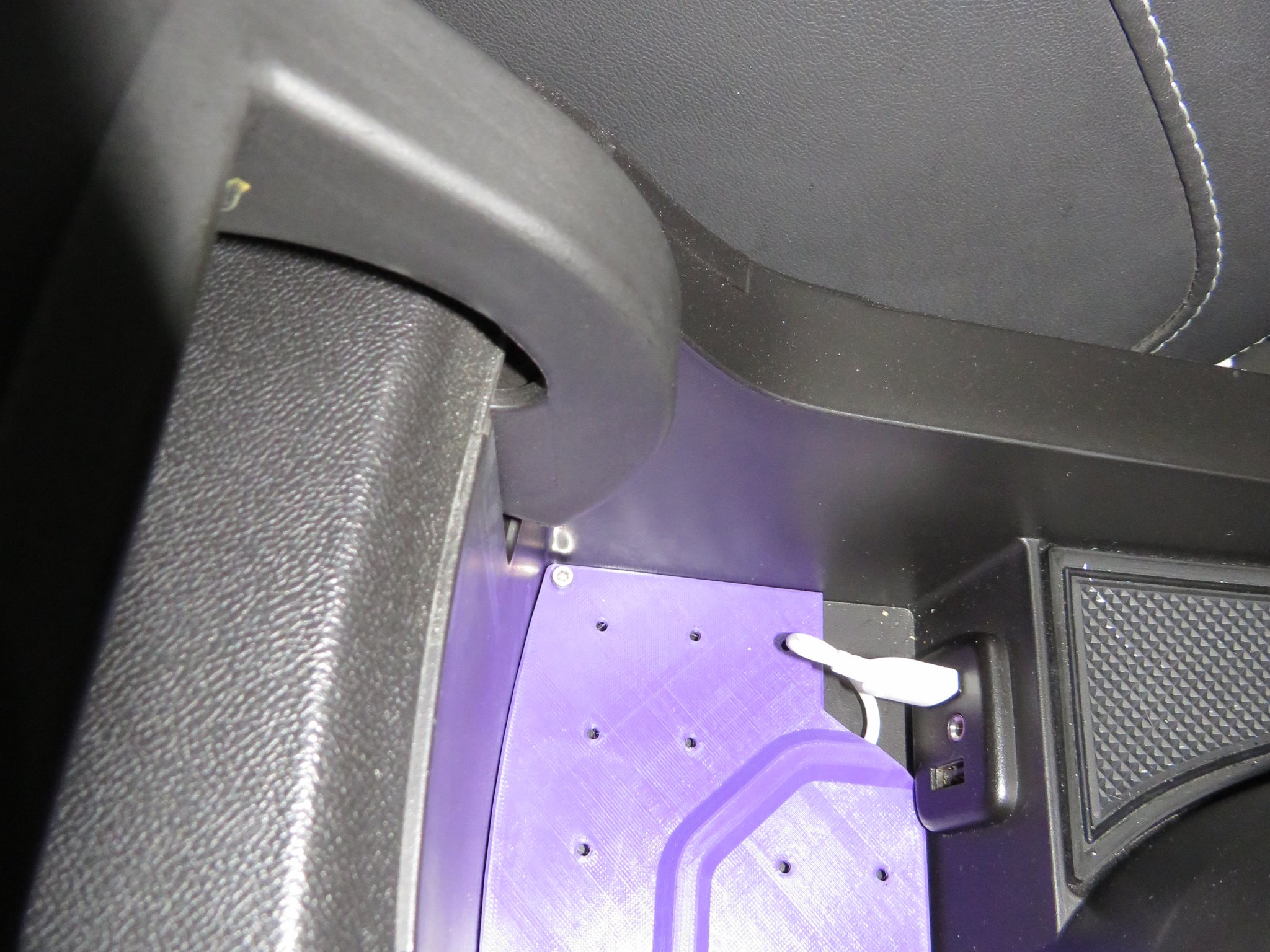 Hệ thống lưu trữ trung tâm cho Camaro thế hệ thứ 6