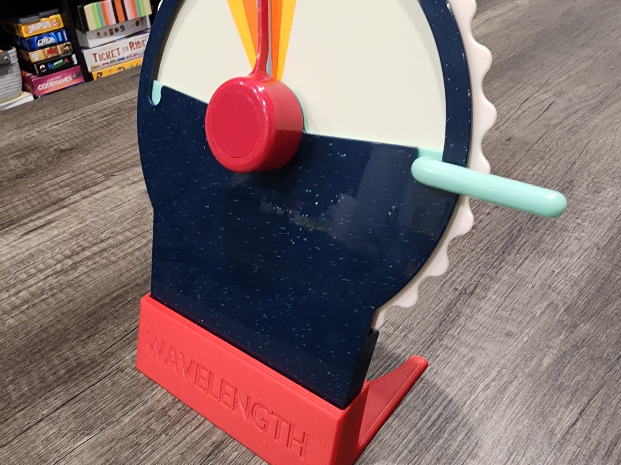 Giá đỡ bánh xe cho trò chơi Wavelength khi du lịch