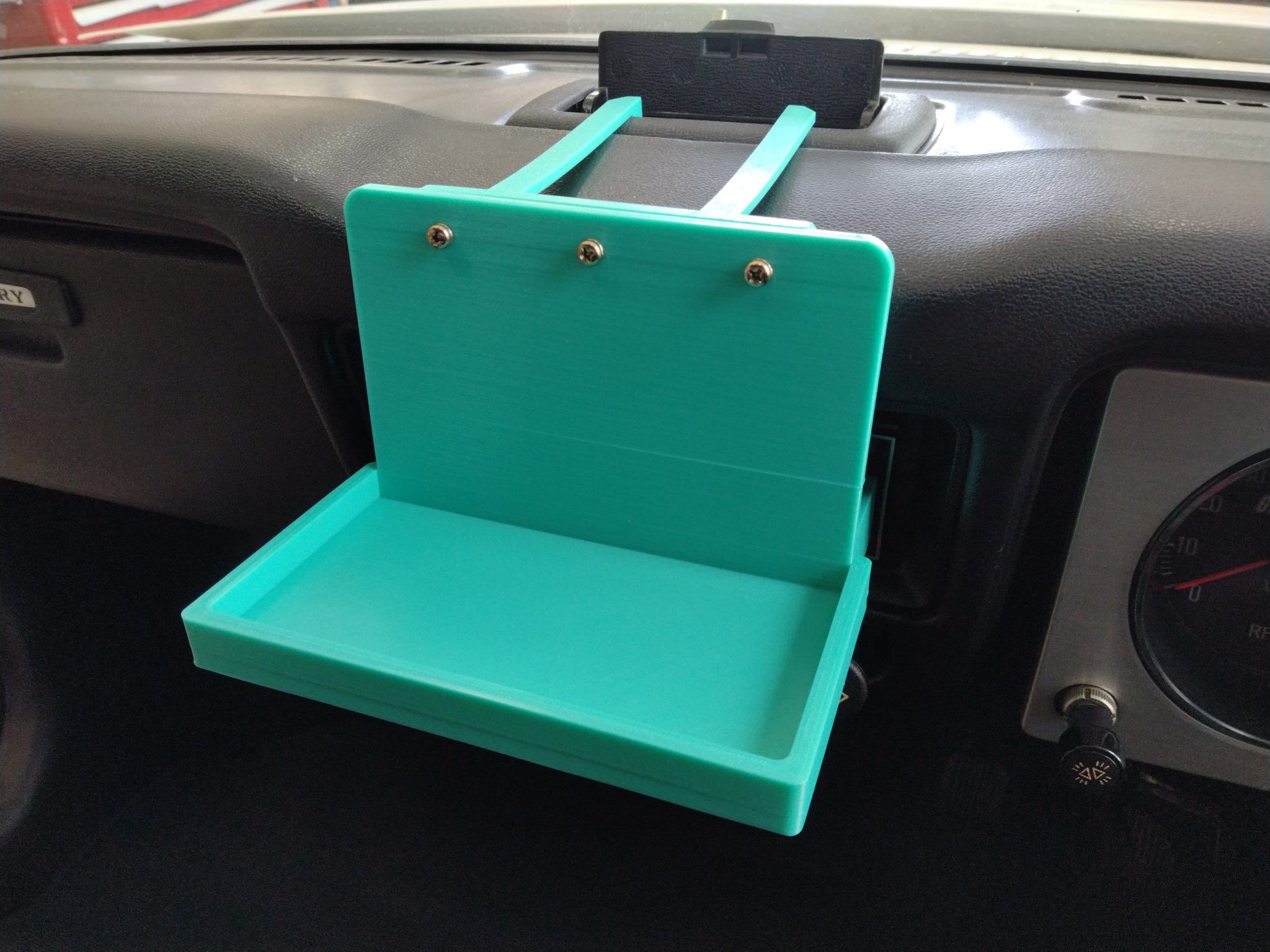 Giá đỡ đồ uống và vật dụng cho NISSAN cherry E10/Datsun 100A (1...