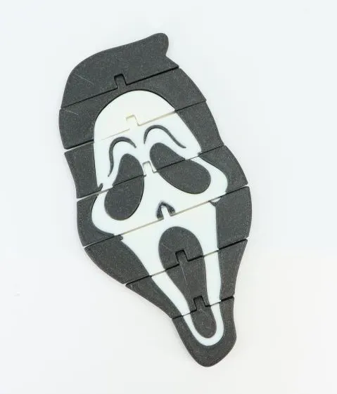 Mặt nạ Ghostface trong bộ sưu tập Halloween
