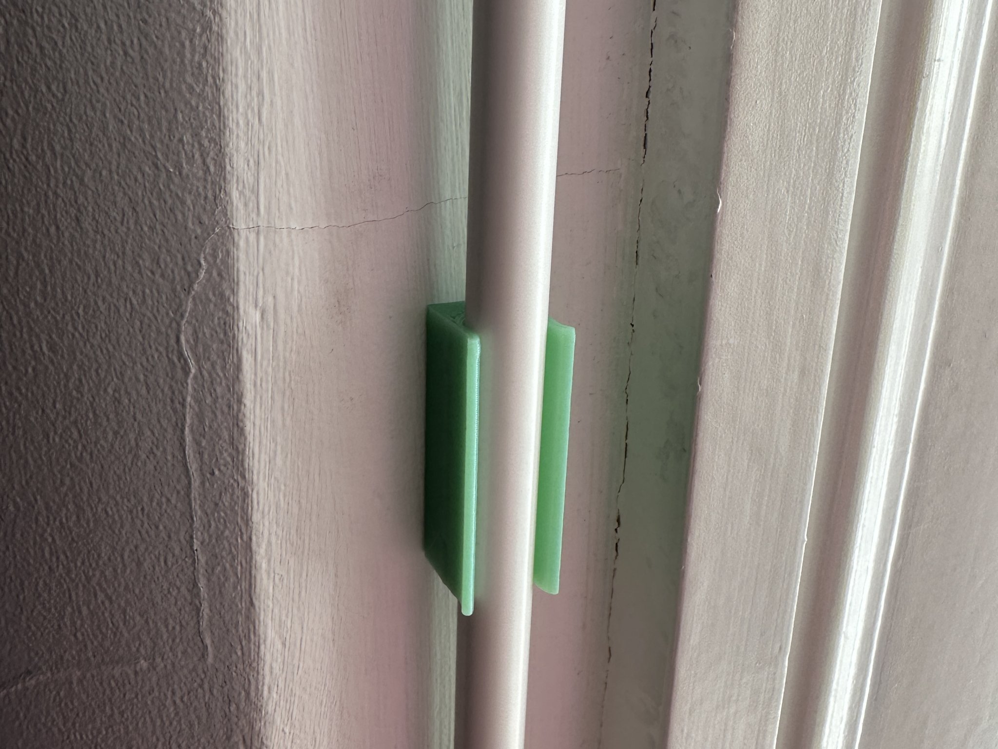 Kẹp giữ thanh kéo RIKTIG với 2 ốc vít