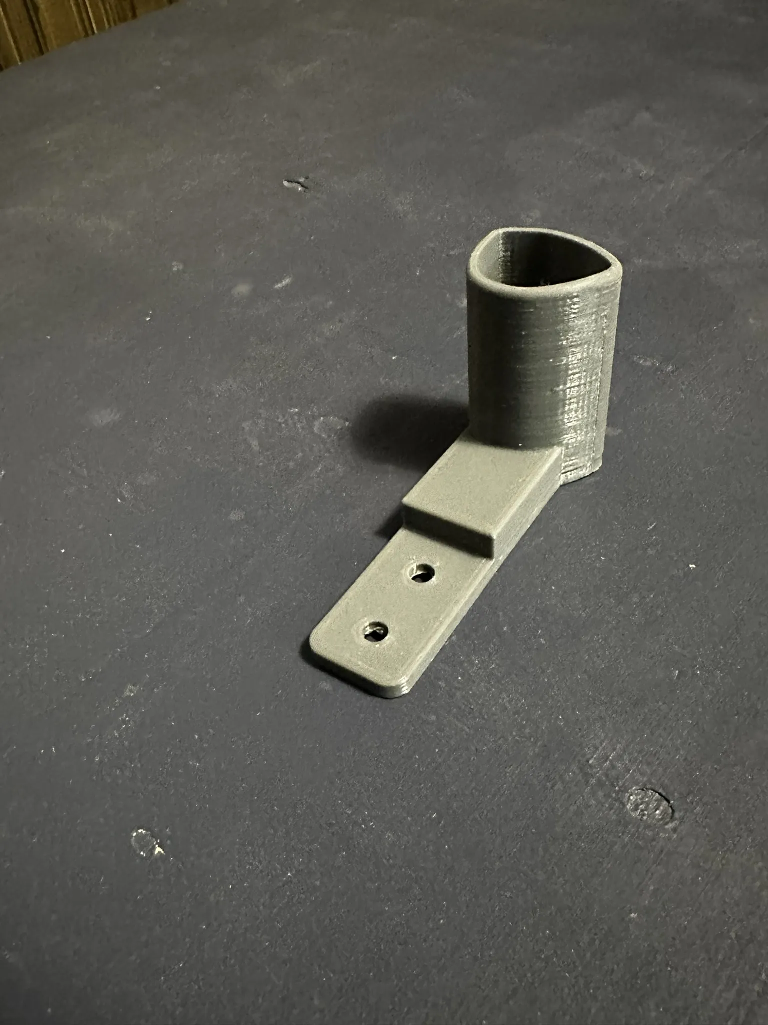 Bát sửa chữa tay cầm cửa tủ lạnh Electrolux FFTR1814QW2