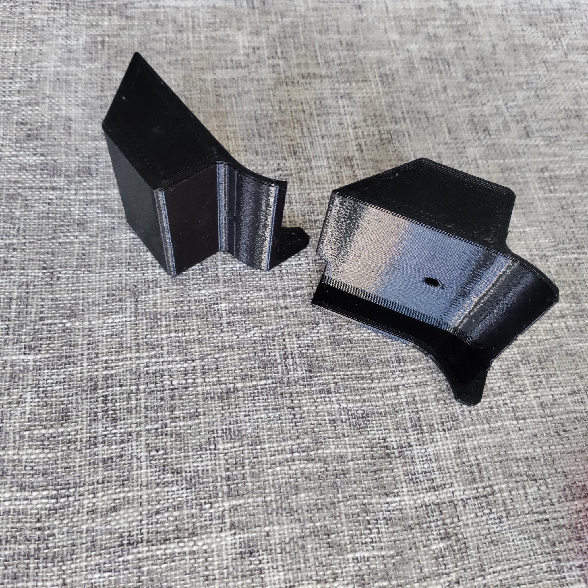 Bộ phận thay thế chân vali du lịch hỏng