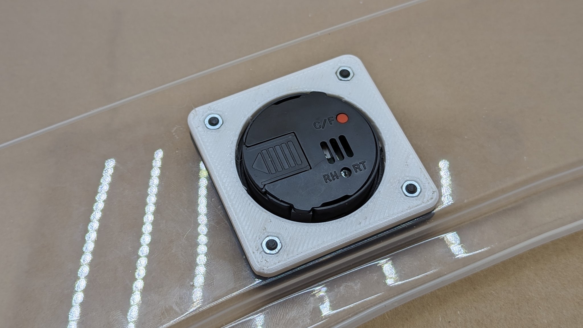 Giá đỡ nhiệt kế ẩm kế cho hộp khô Samla