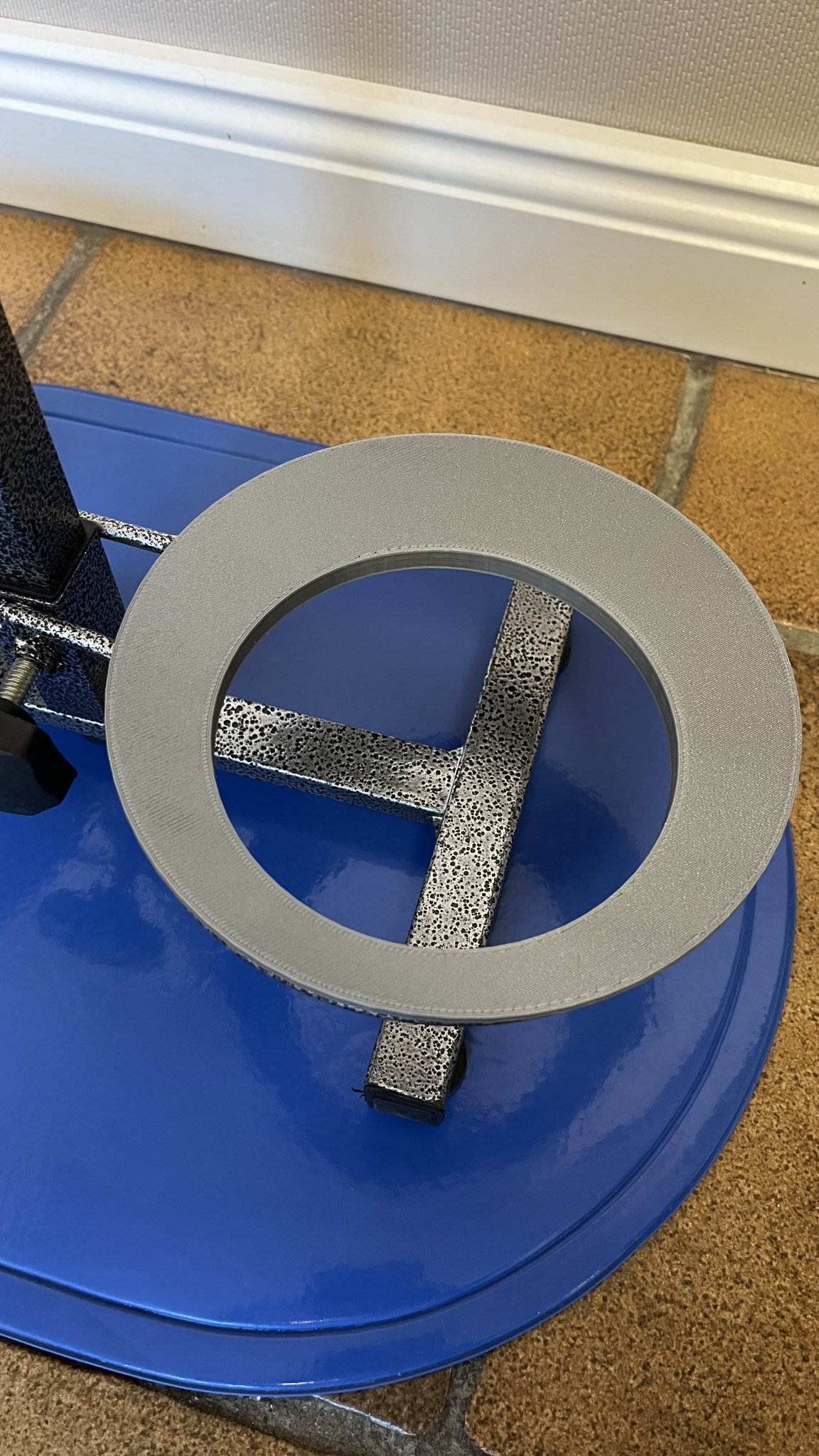 Bộ điều chỉnh độ cao cho bát ăn chó Fressnapf