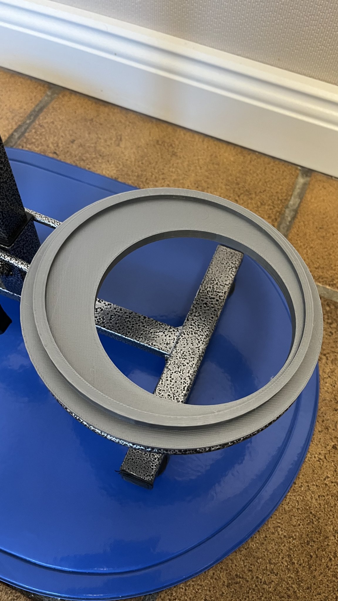 Bộ điều chỉnh độ cao cho bát ăn chó Fressnapf