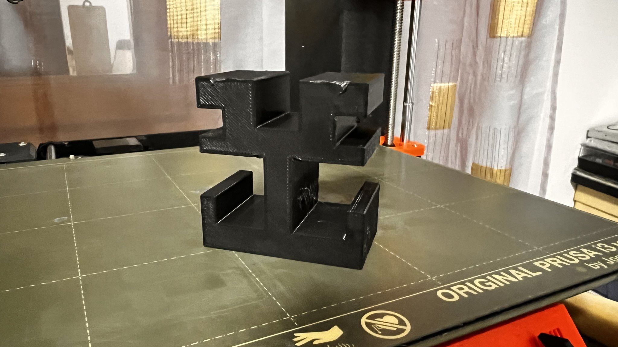 Móc treo túi trong cốp xe Dacia Logan II