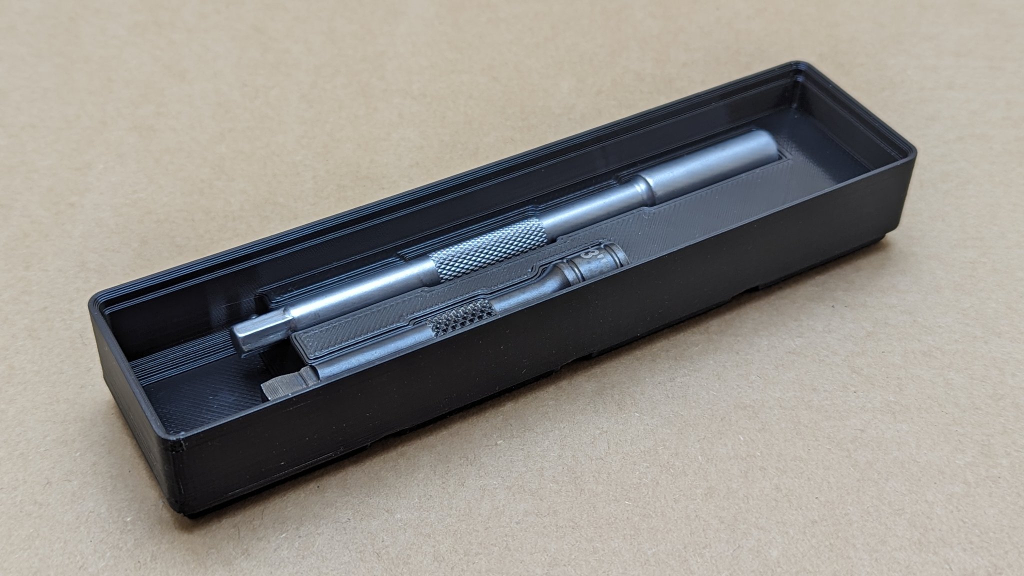 Giá đỡ mở rộng cho dụng cụ vặn ốc và tô vít Husky