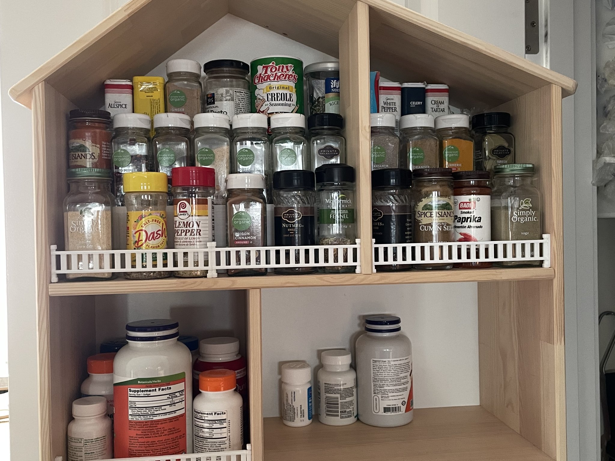 Giá đỡ gia vị cho nhà búp bê IKEA FLISAT