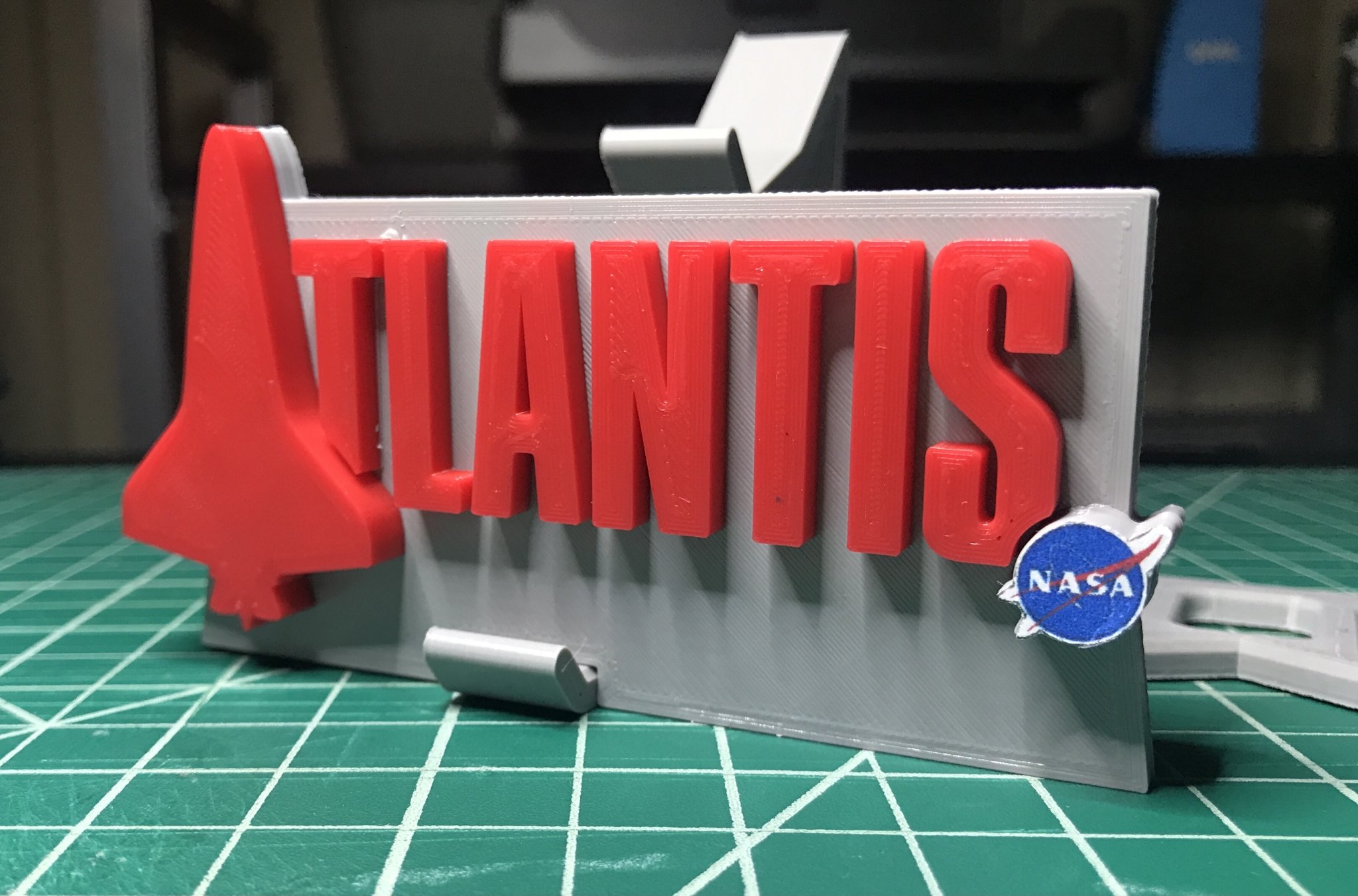 Giá đỡ mô hình tàu con thoi Atlantis cho in 3D