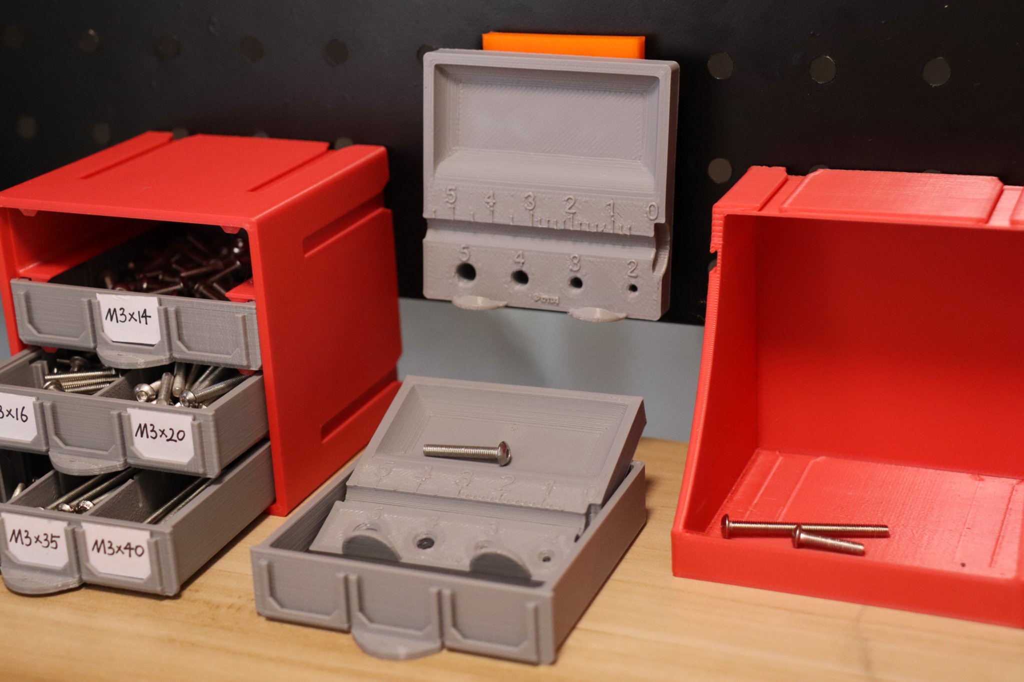 Máy phân loại vít mini tương thích với hộp lưu trữ