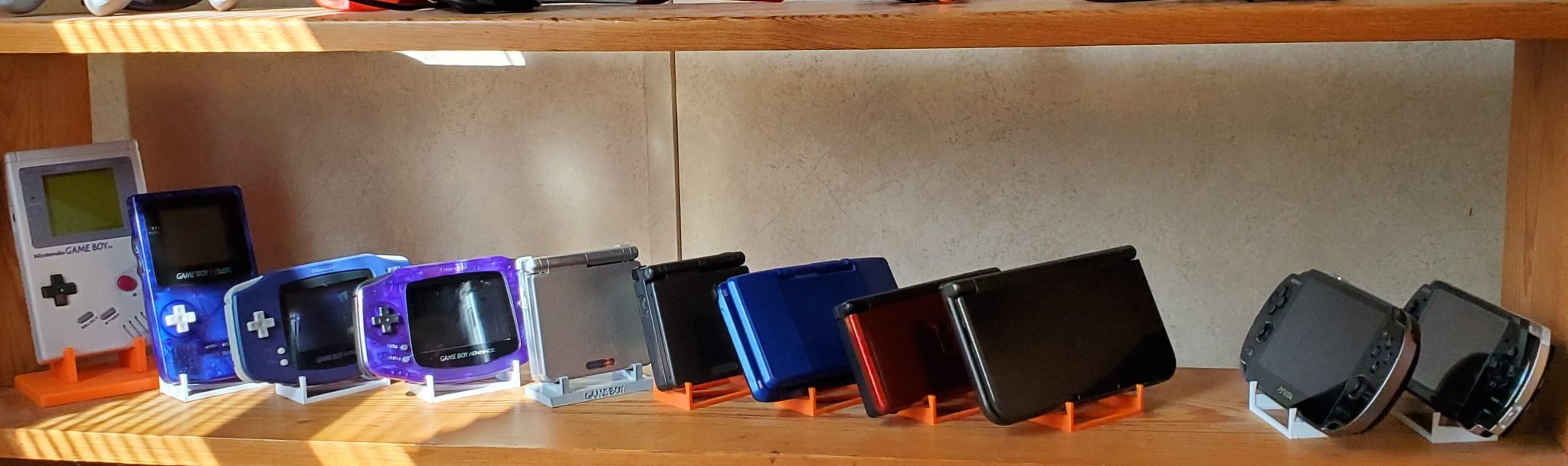 Giá đỡ tay cầm cho Gameboy và các thiết bị cầm tay khác