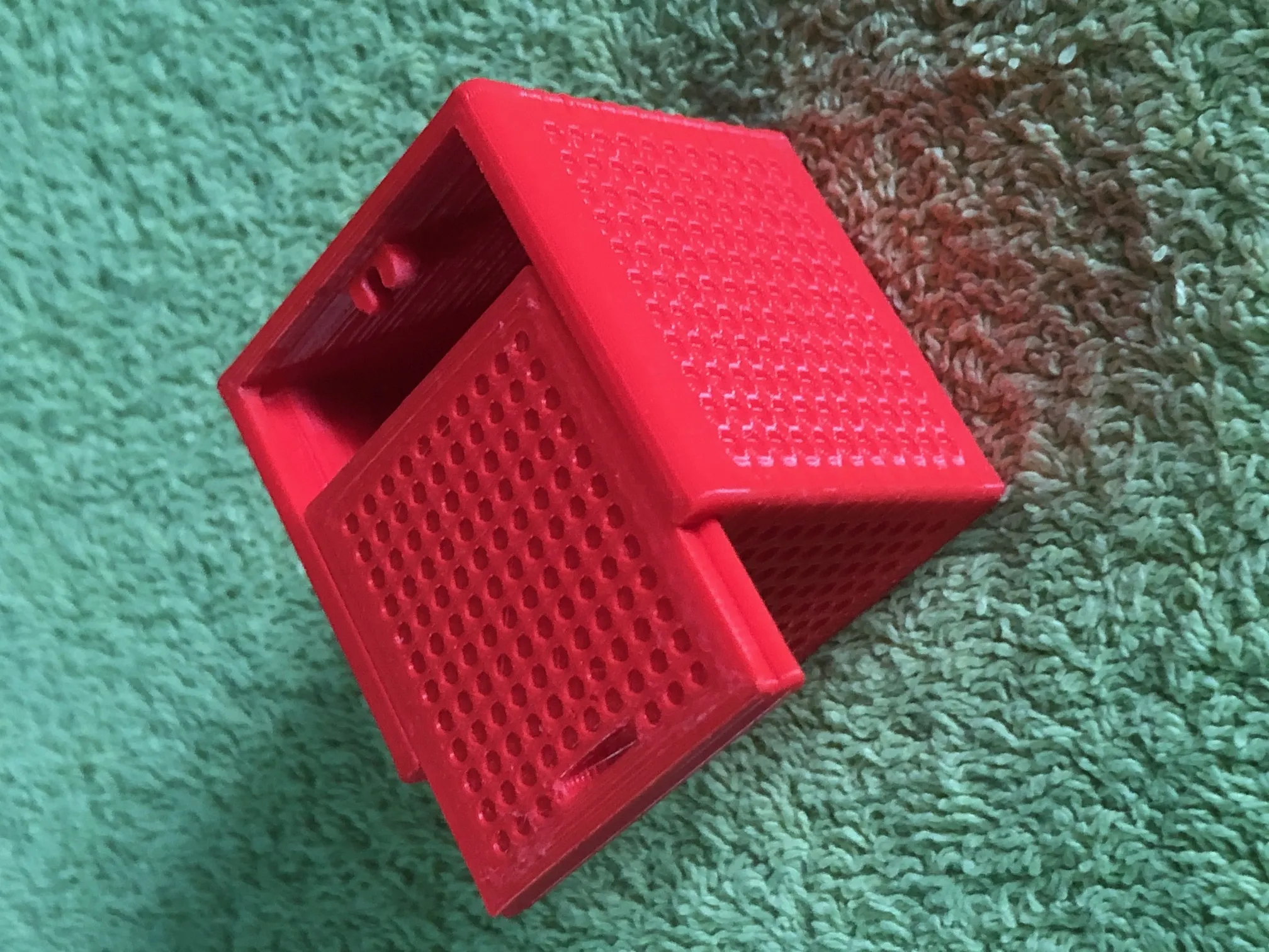 Hộp lưu trữ Cube 40 với nắp trượt và khóa click