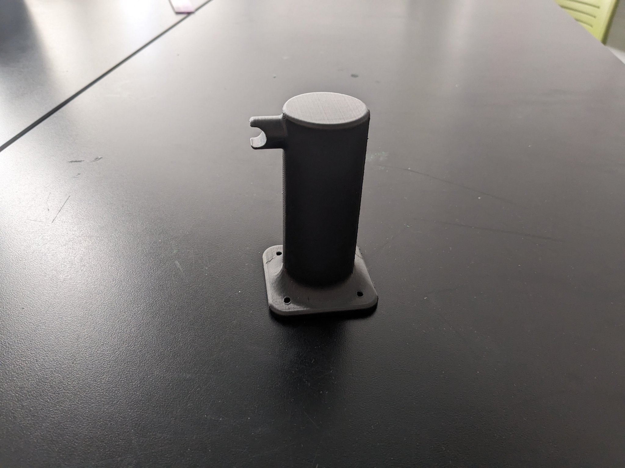 Giá đỡ ống hơi máy nén khí treo tường in 3D