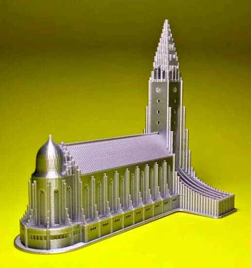 Nhà thờ Hallgrímskirkja tại Reykjavik, Iceland