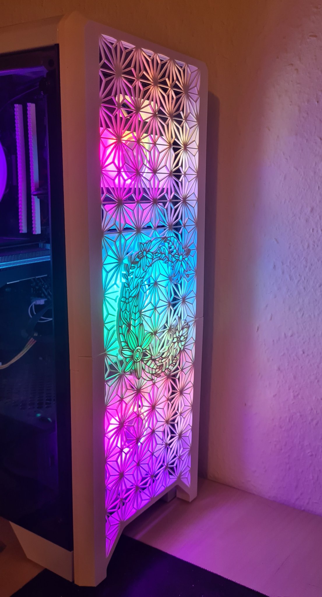 PC Casemod phong cách Nhật Bản với họa tiết kumiko