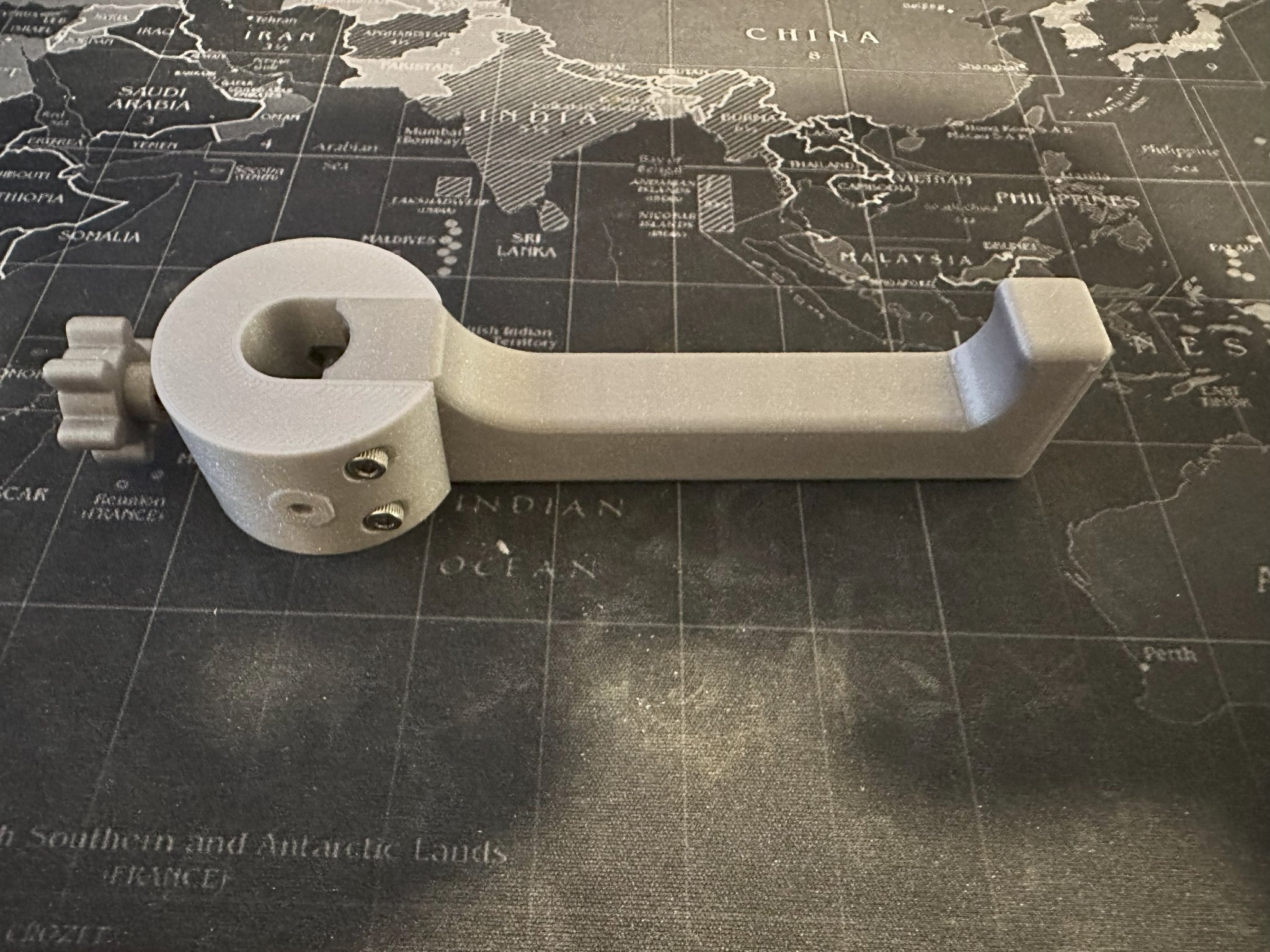 Móc treo túi xách và túi hàng hóa cho ghế xe hơi