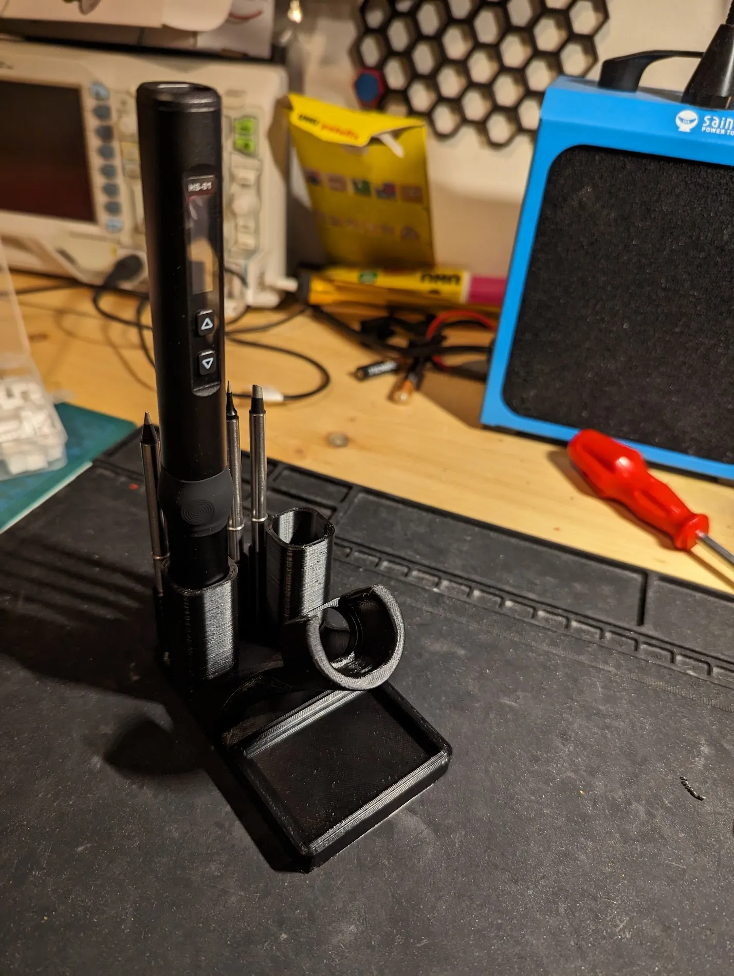 Giá đỡ cải tiến cho máy hàn HS-01