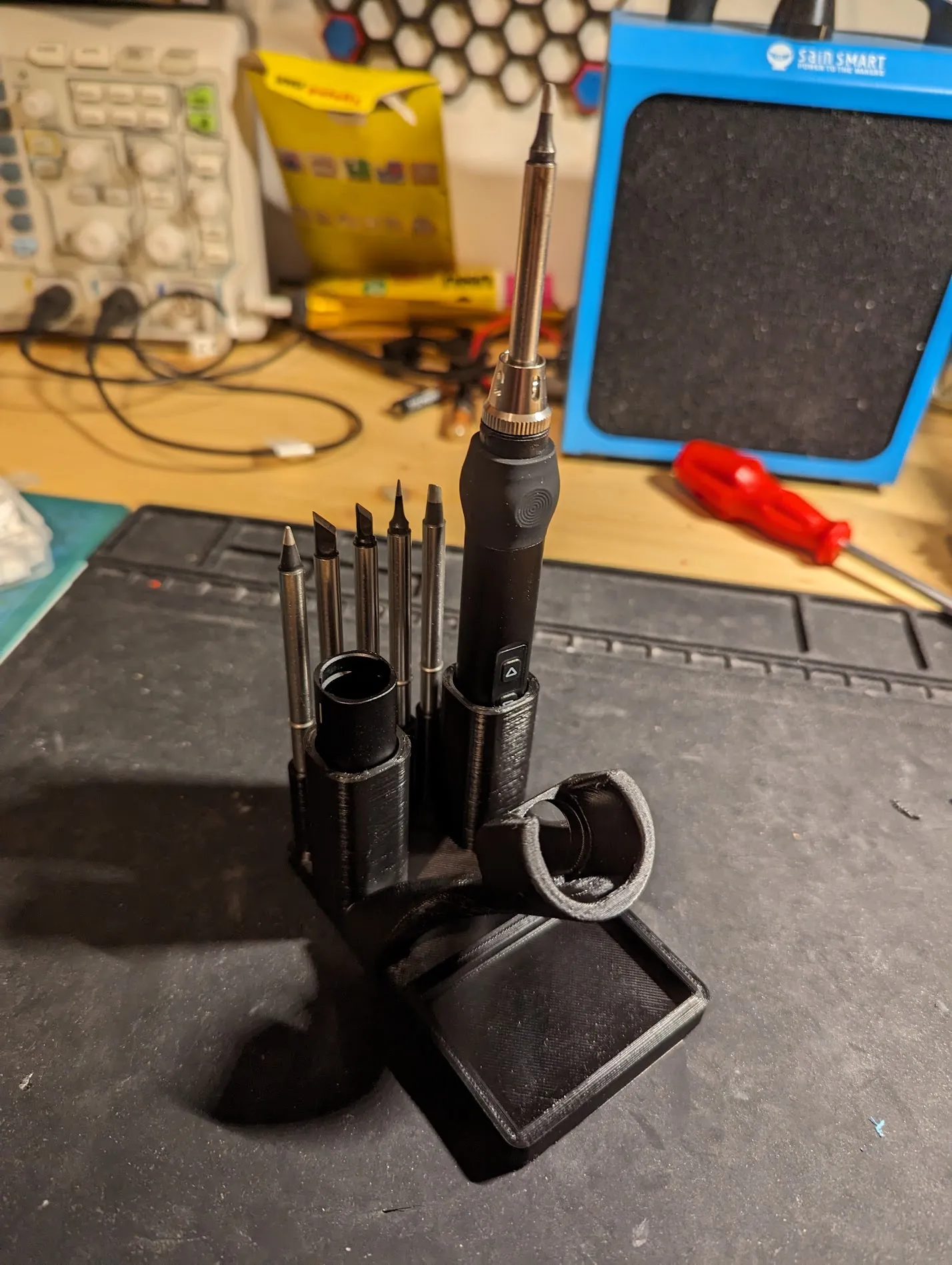 Giá đỡ cải tiến cho máy hàn HS-01