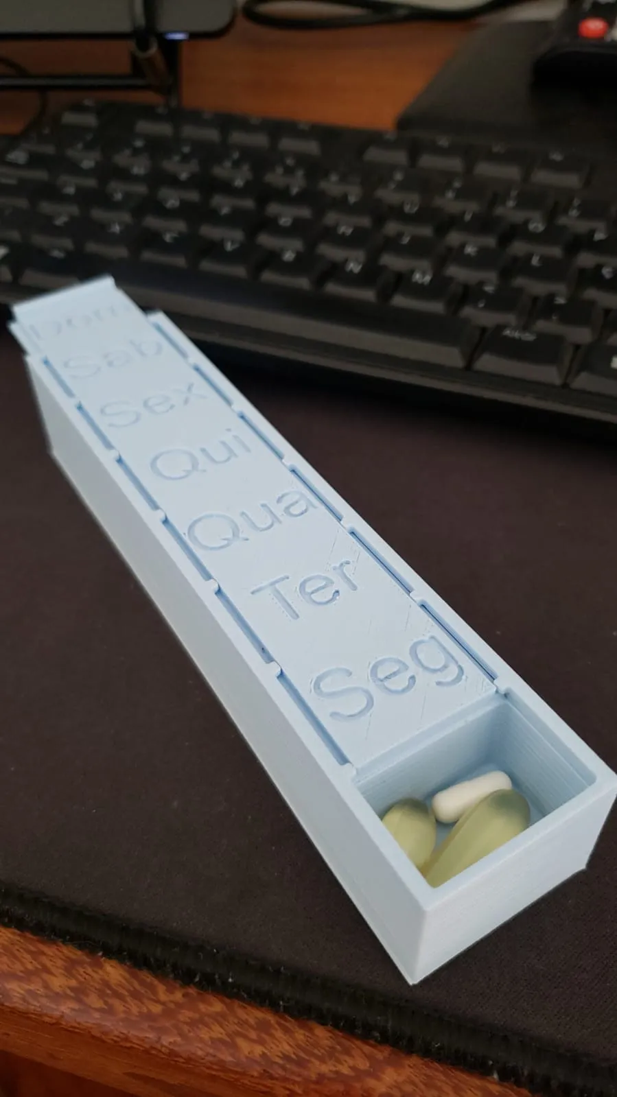 Hộp đựng thuốc hàng ngày cho viên thuốc 30mm x 20mm x 20mm