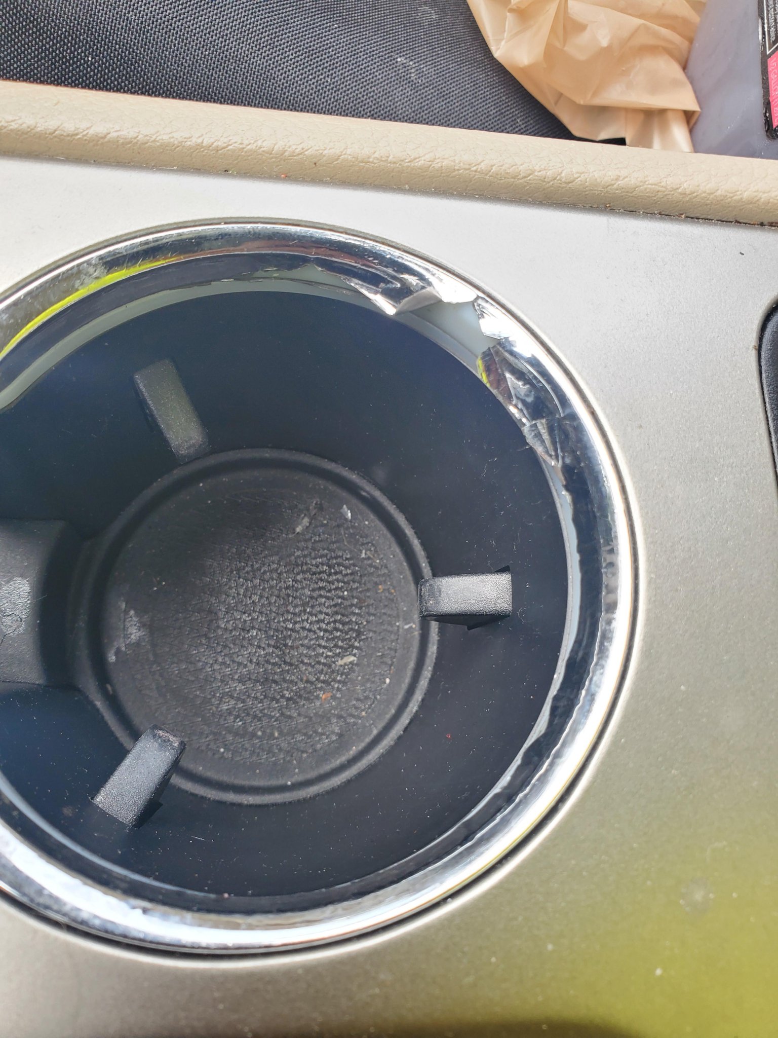 Viền chén đựng nước cho Jeep Grand Cherokee