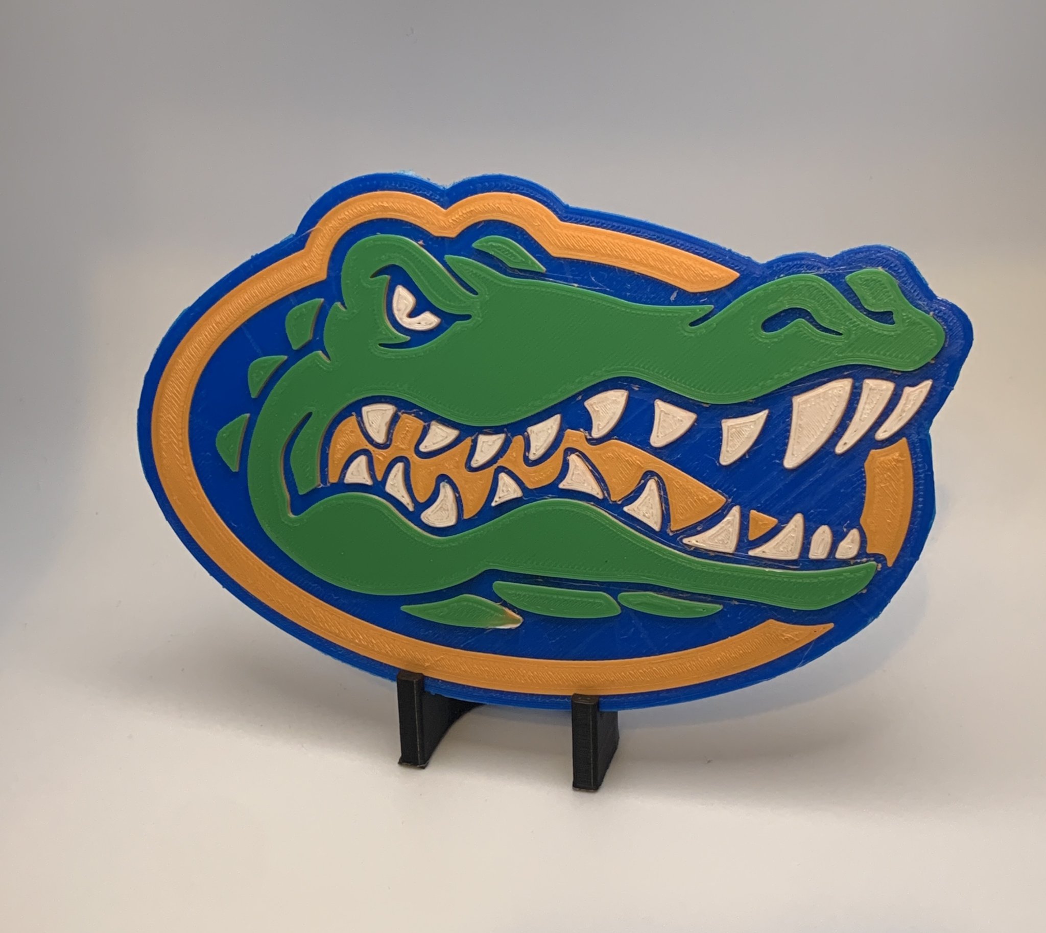 Giá đỡ biểu tượng 3D AXM đẹp mắt