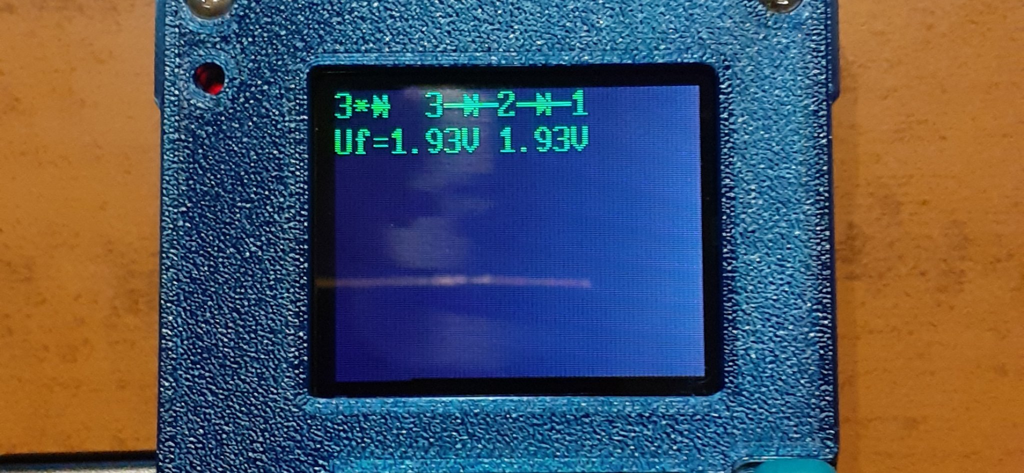 Hộp đựng thiết bị đo GM328A với thiết kế cải tiến