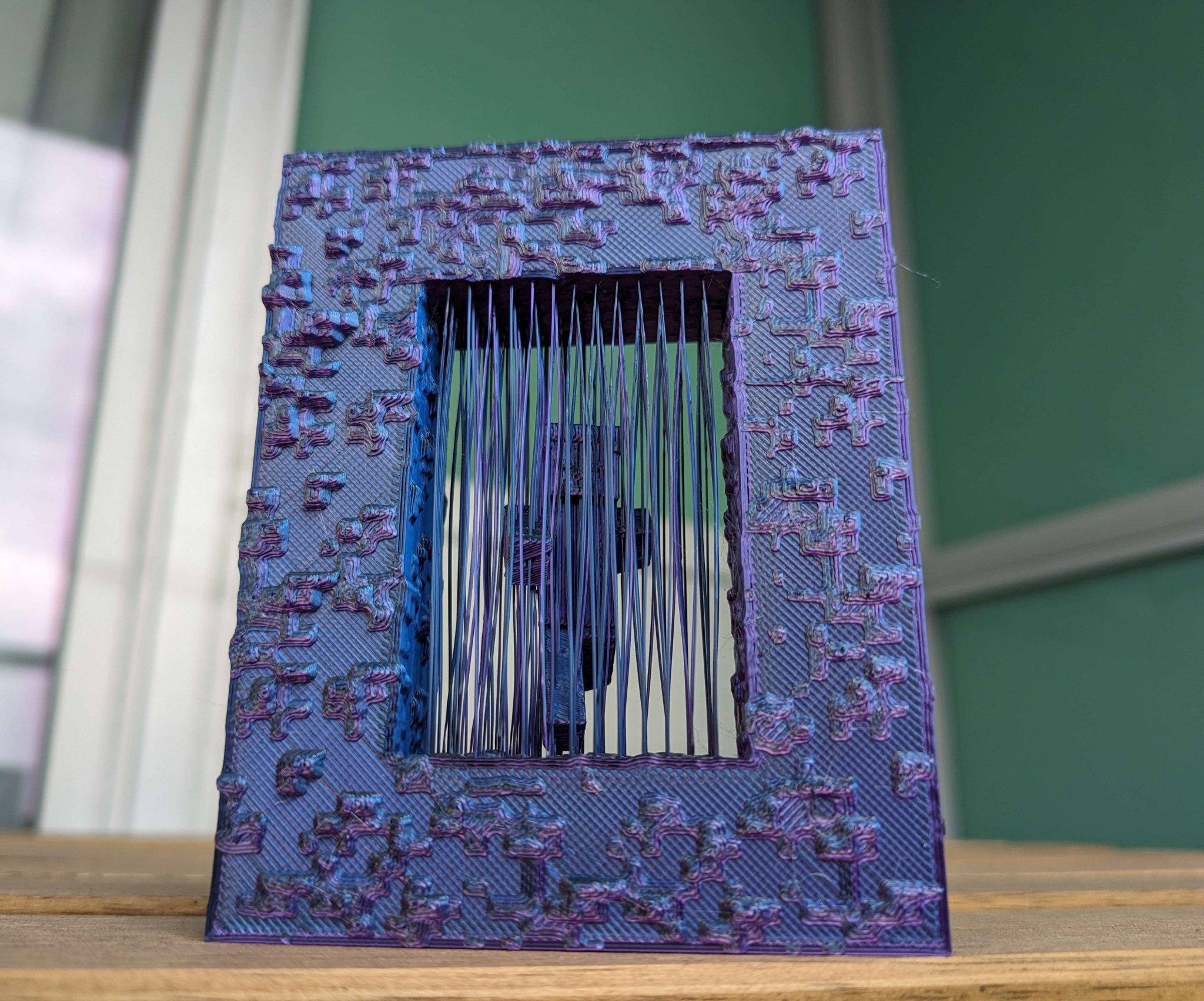 Cổng Nether treo lơ lửng trong Minecraft