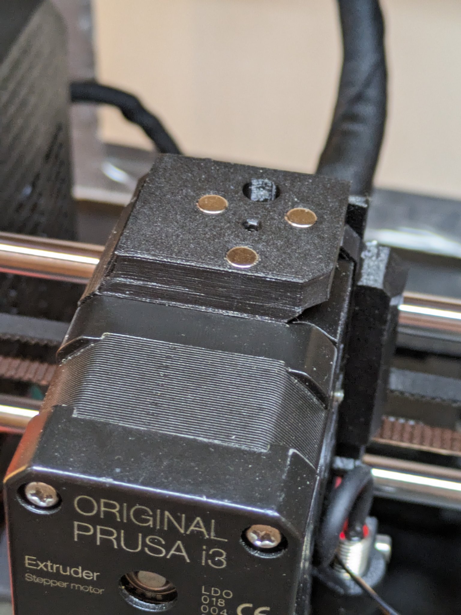 Nắp cảm biến filament Prusa MK3 với thiết kế ghép từ tính