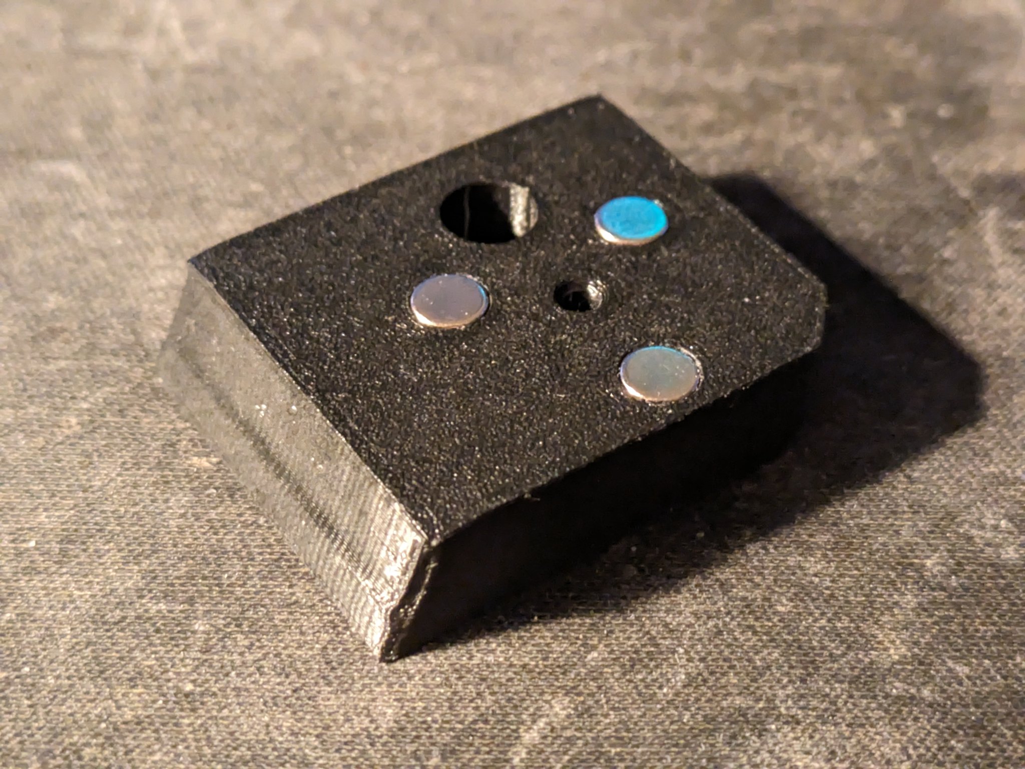 Nắp cảm biến filament Prusa MK3 với thiết kế ghép từ tính