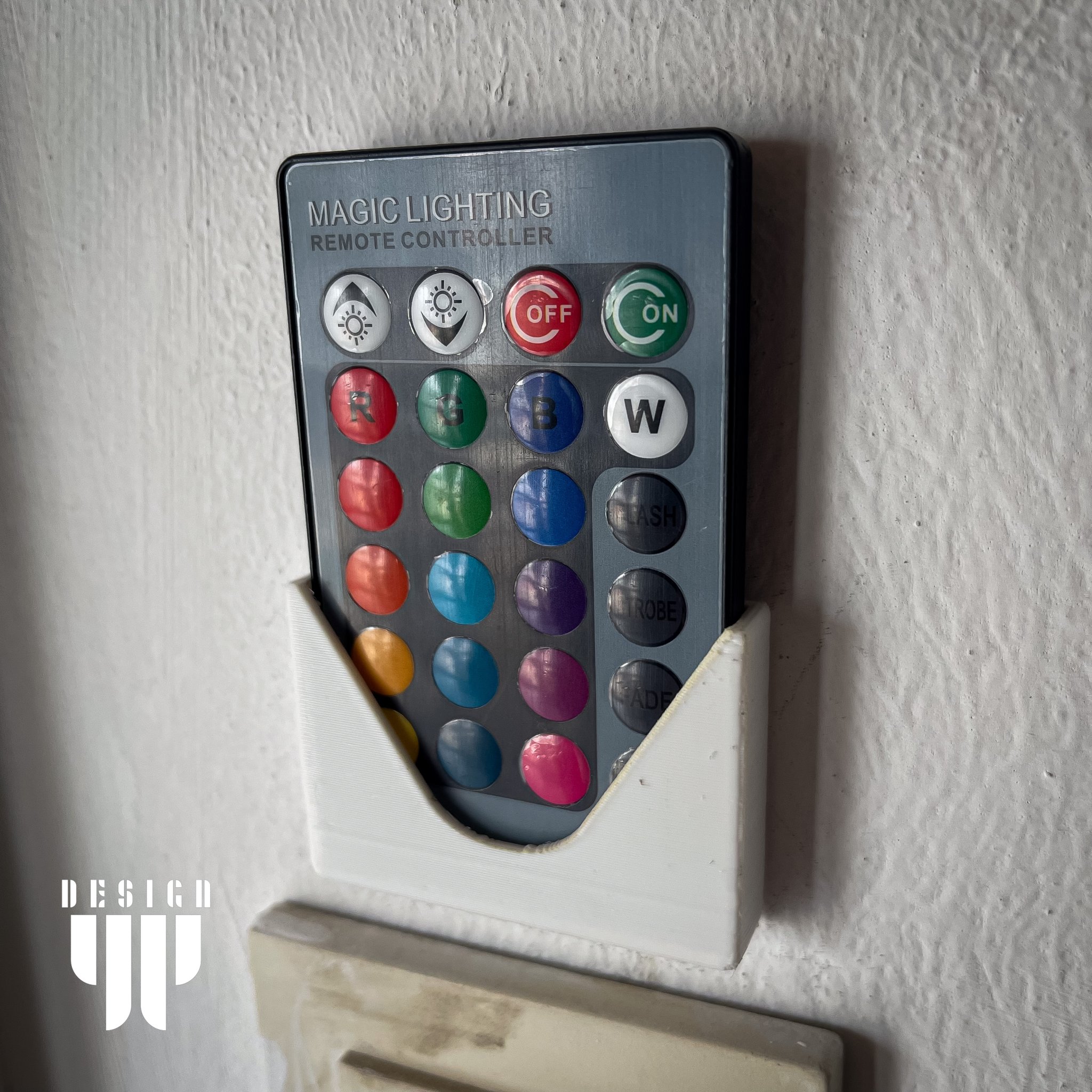 Giá đỡ điều khiển LED gắn tường dễ in và đơn giản