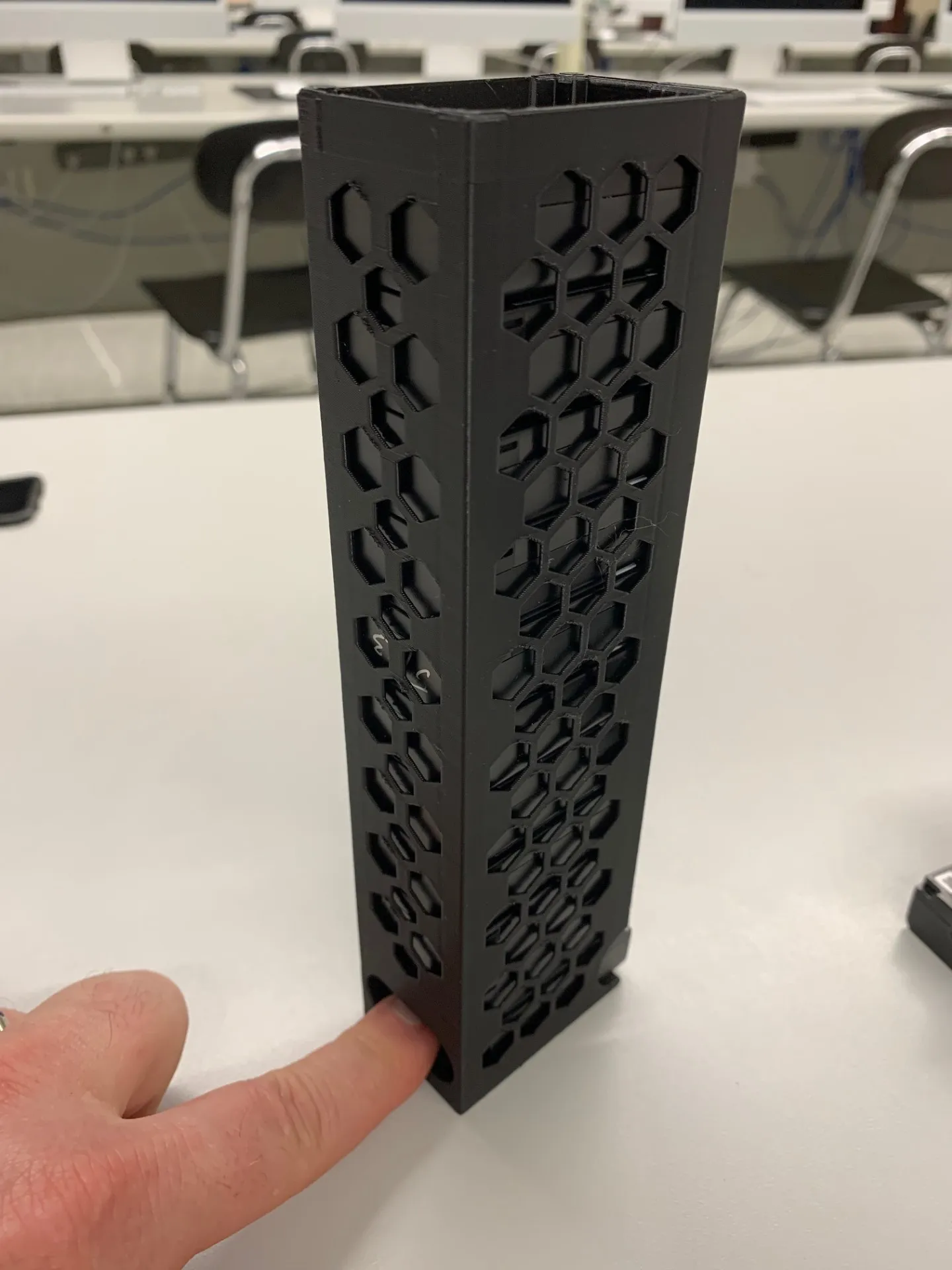 Tháp lưu trữ pin Nikon EN-EL25 cho máy ảnh lớp học