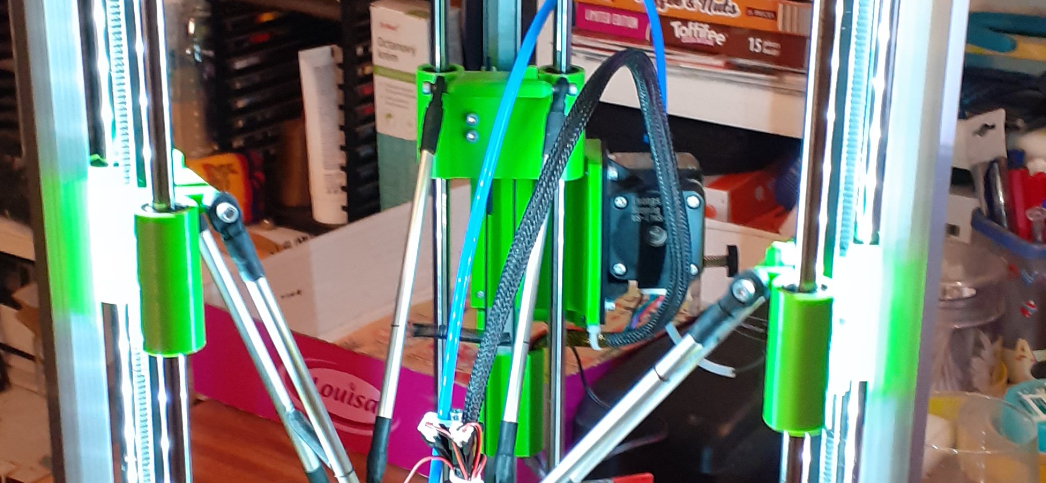 C-MINI, một máy in Delta nhỏ gọn